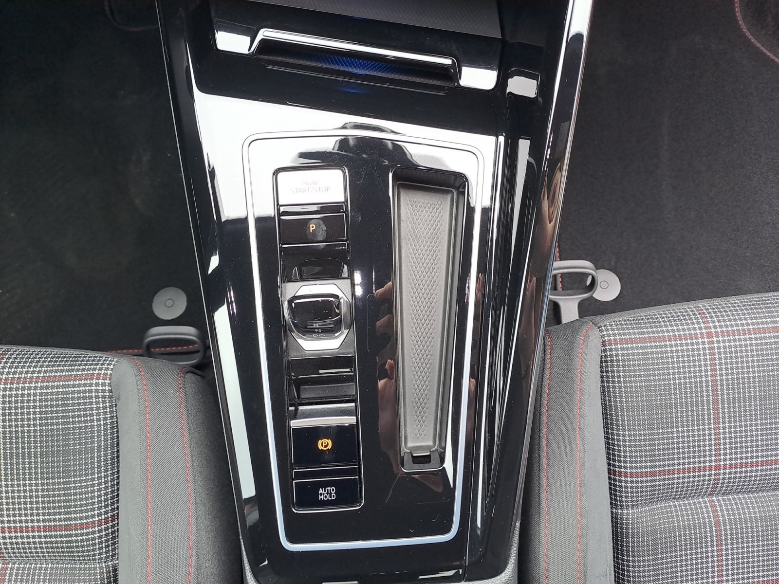Volkswagen - Golf 2.0 TSI OPF DSG GTI