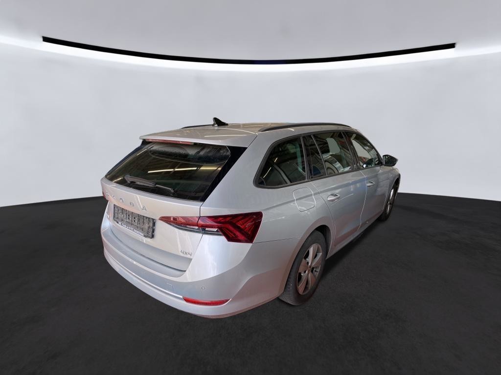 Skoda - Octavia Combi 2.0 TDI DSG 4x4 Clever