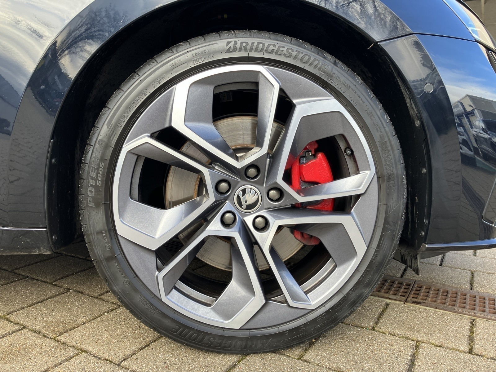 Skoda - Octavia Combi 2.0 TSI DSG RS