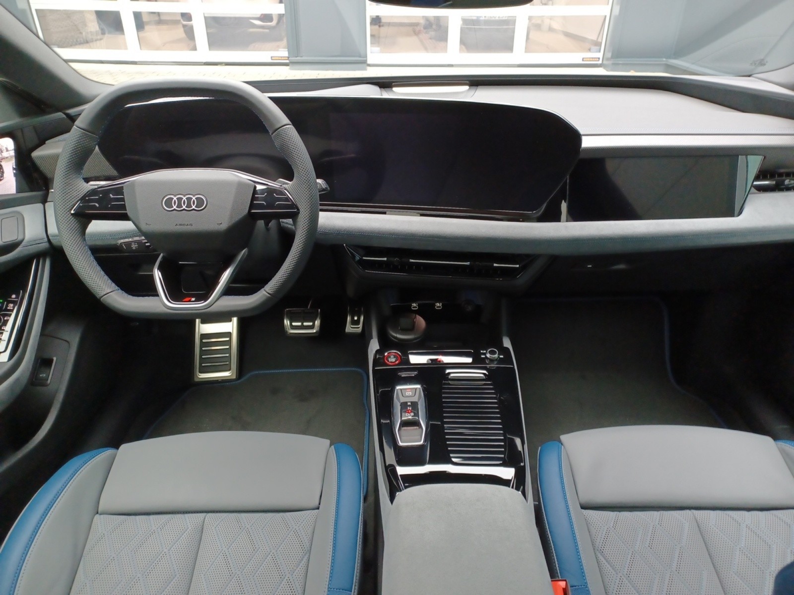 Audi - S6 Avant e-tron