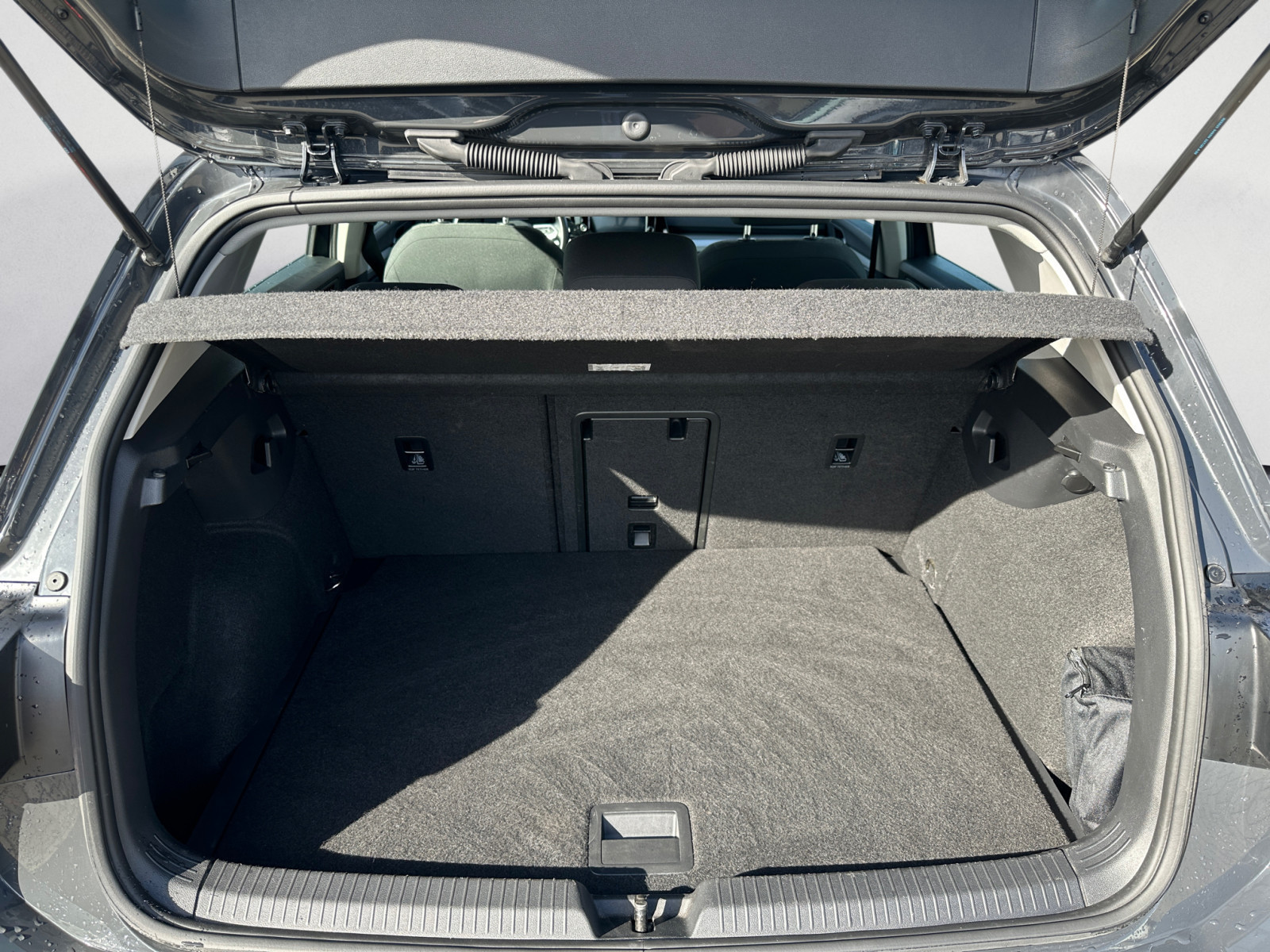 Volkswagen - Golf Life 1,5 TSI OPF 6-Gang