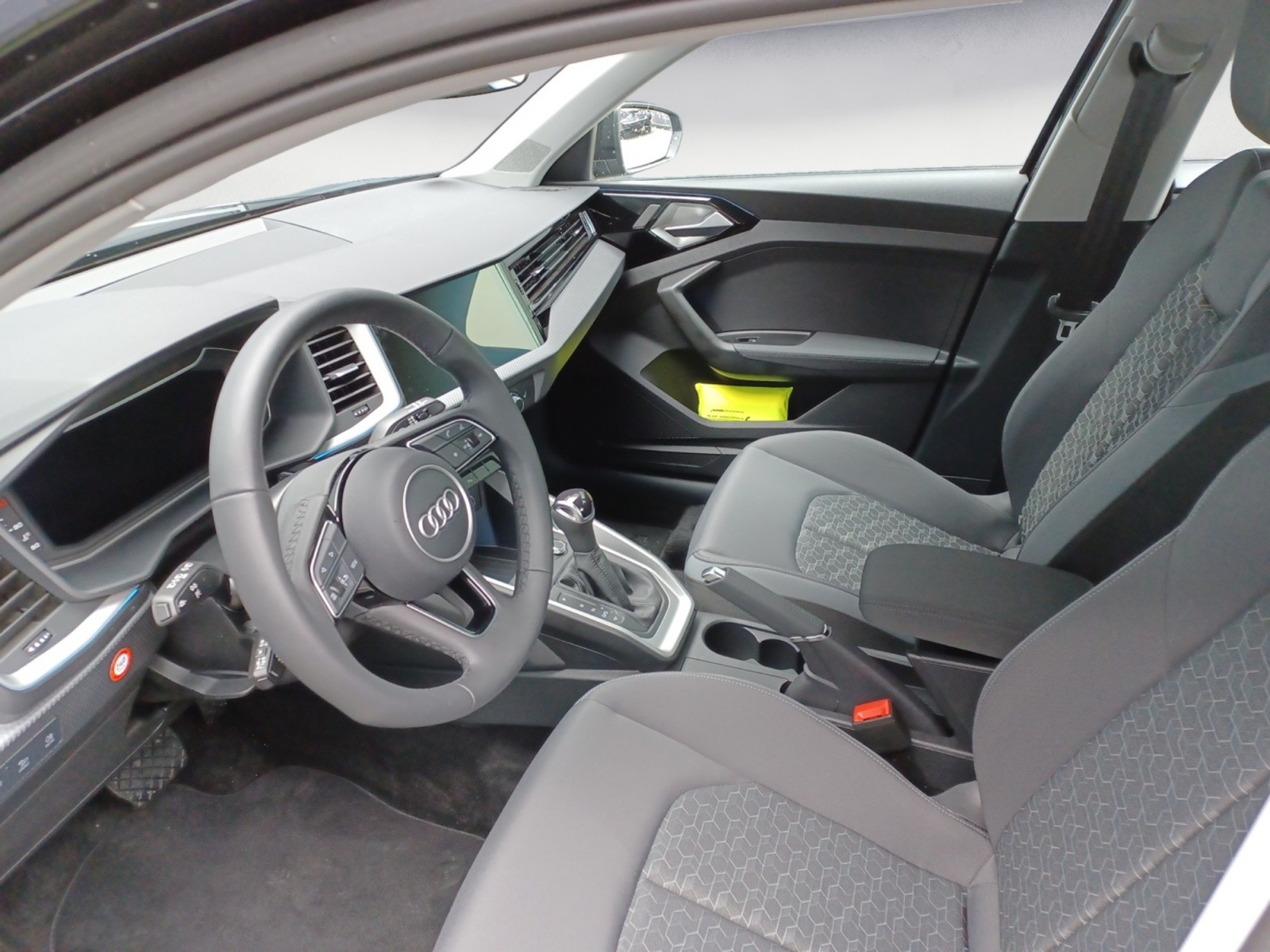 Audi - A1 Sportback advanced 25 TFSI 70(95 ) kW(PS) S tronic
