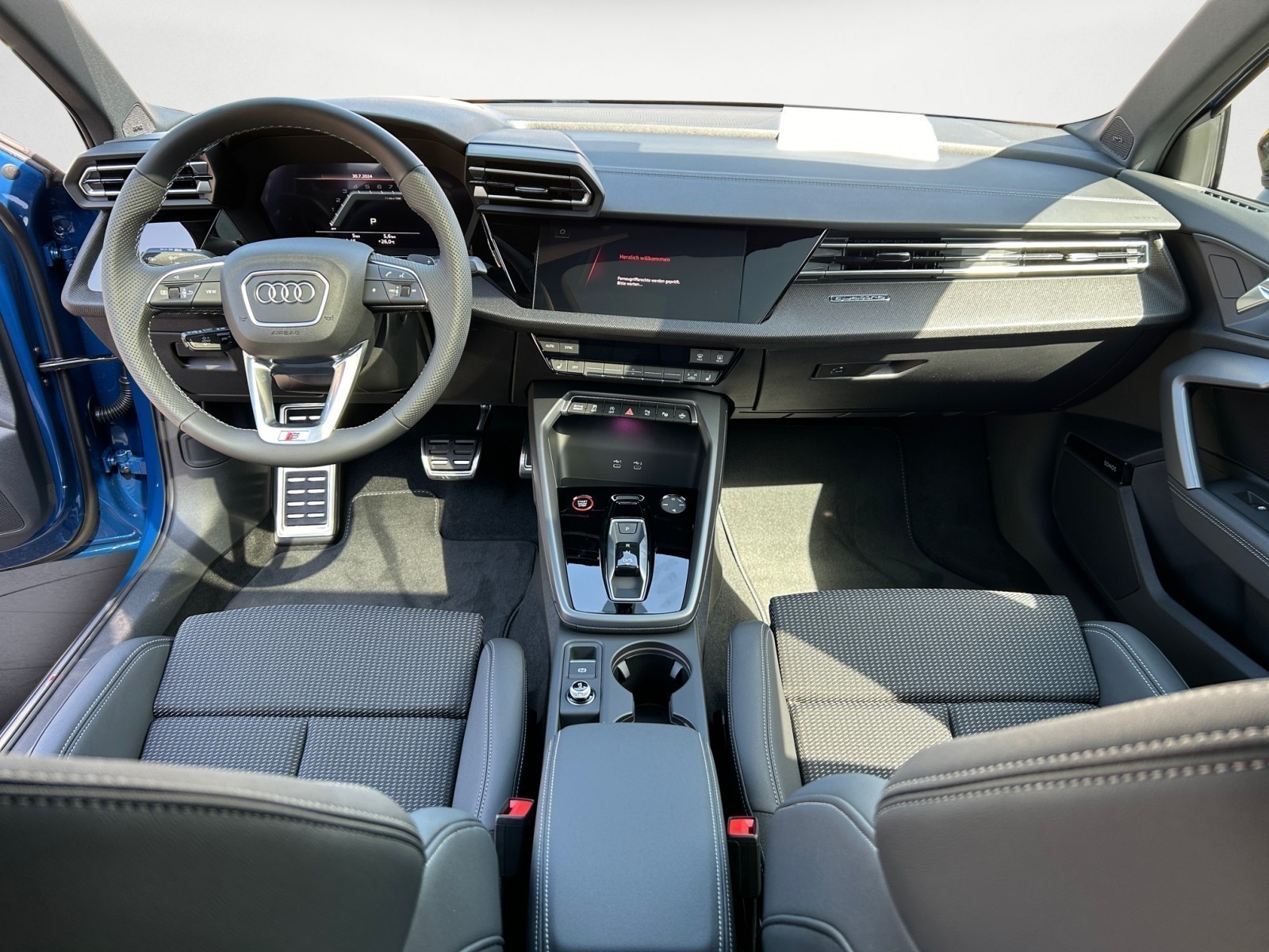 Audi - S3 Limousine TFSI 245(333) kW(PS) S