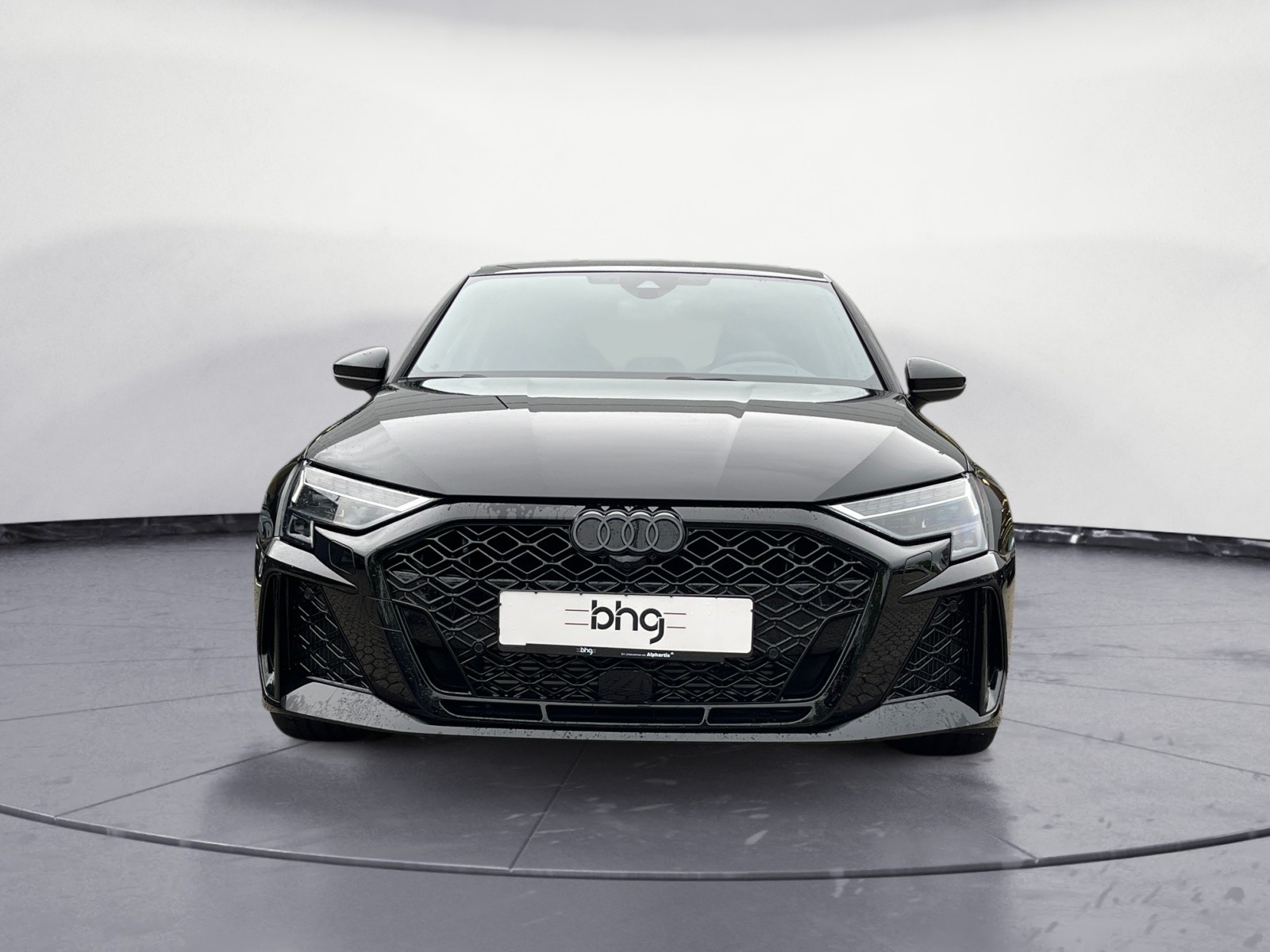 Audi - RS 3 Limousine 294(400) kW(PS) S tr onic