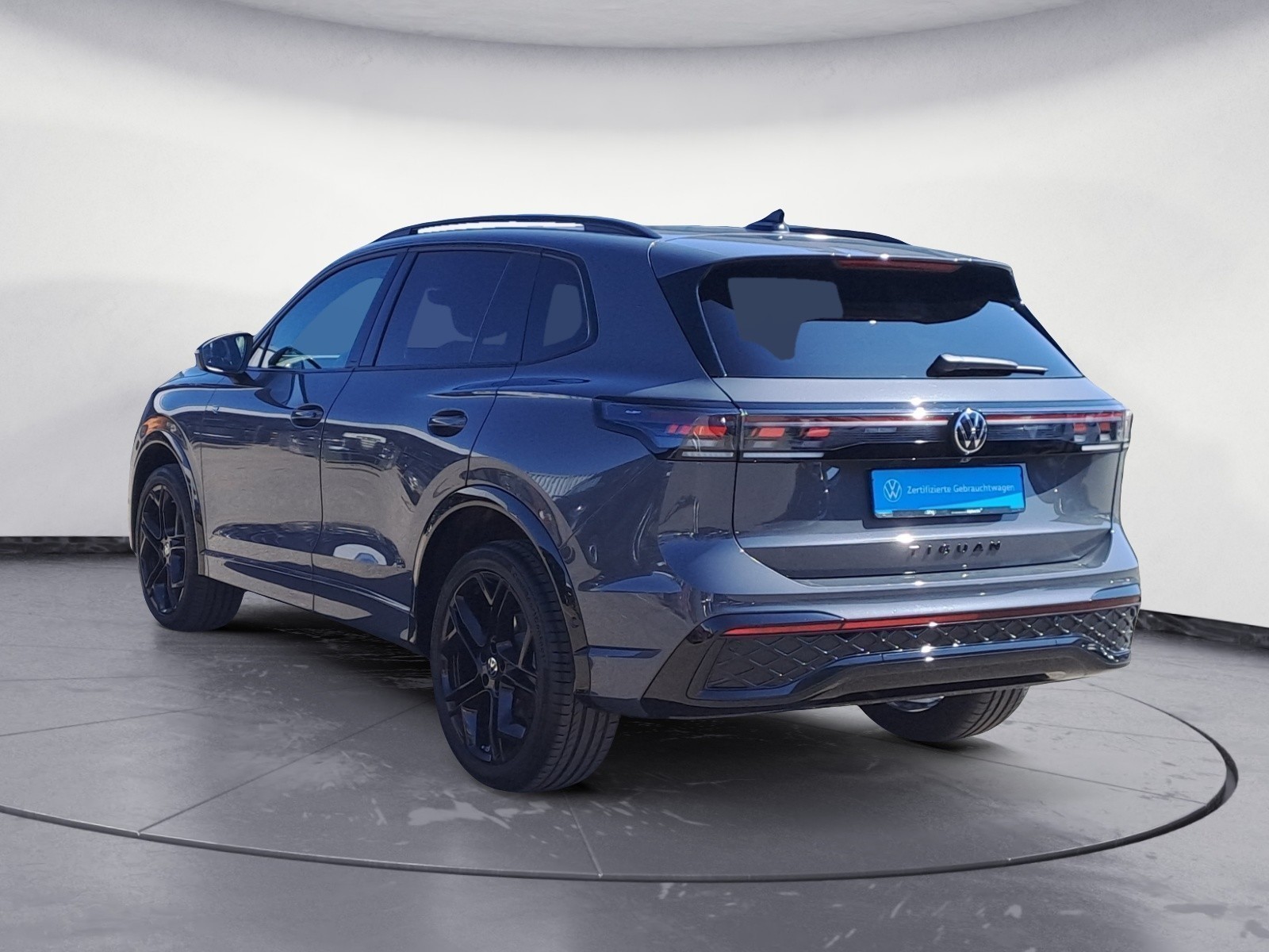 Volkswagen - Tiguan R-Line 2,0 TDI SCR 4M DSG