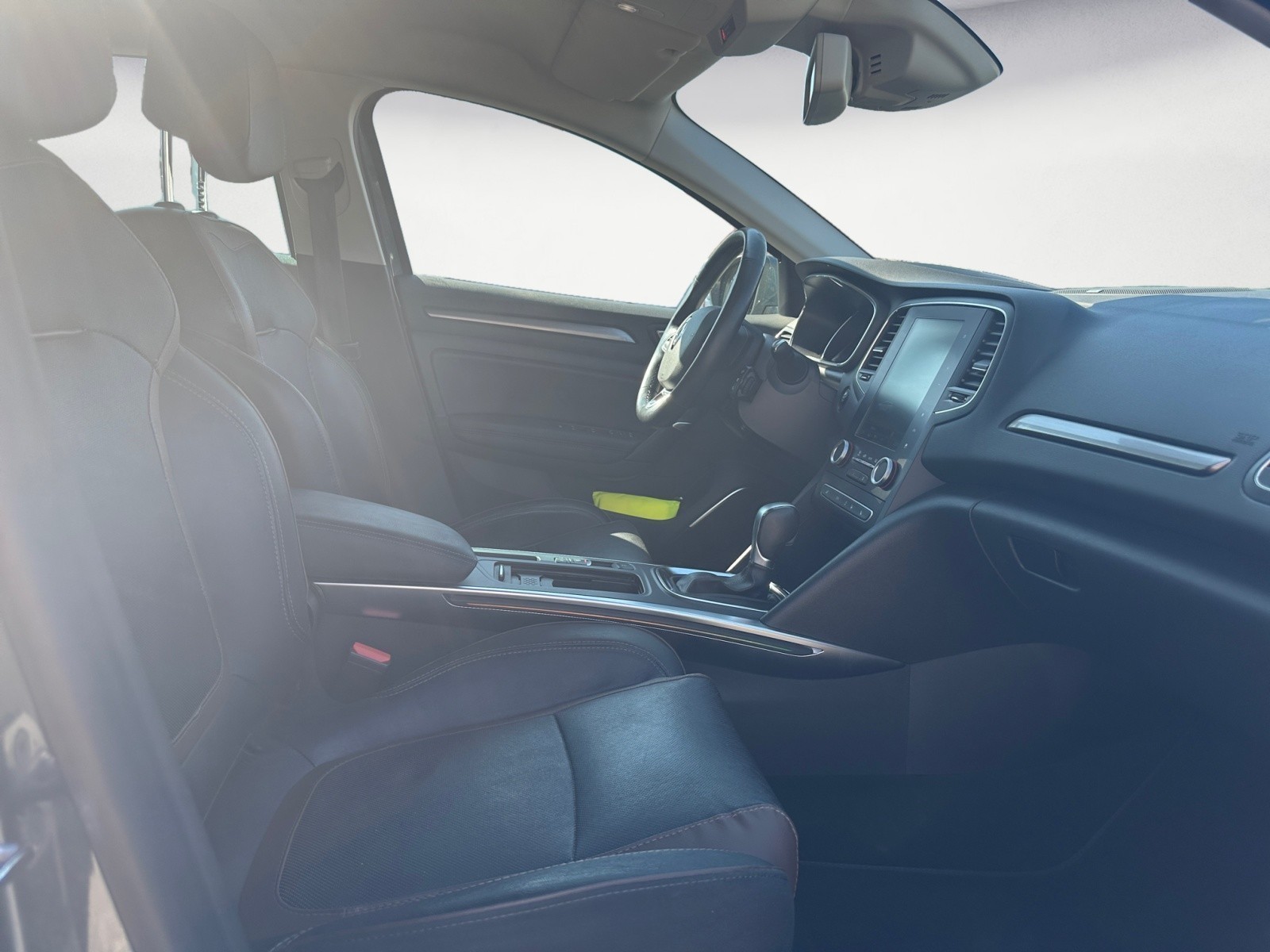 Renault - Megane Grandtour ENERGY TCe 165 EDC SYMPHONY
