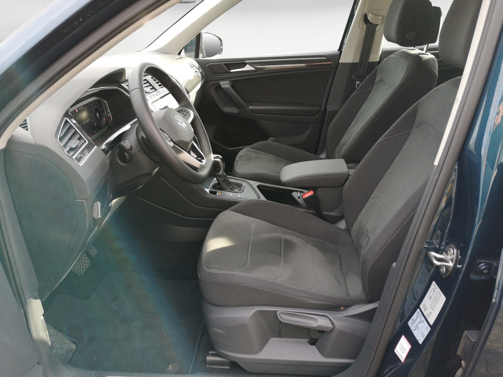Volkswagen - Tiguan 1.4 TSI eHybrid DSG Elegance