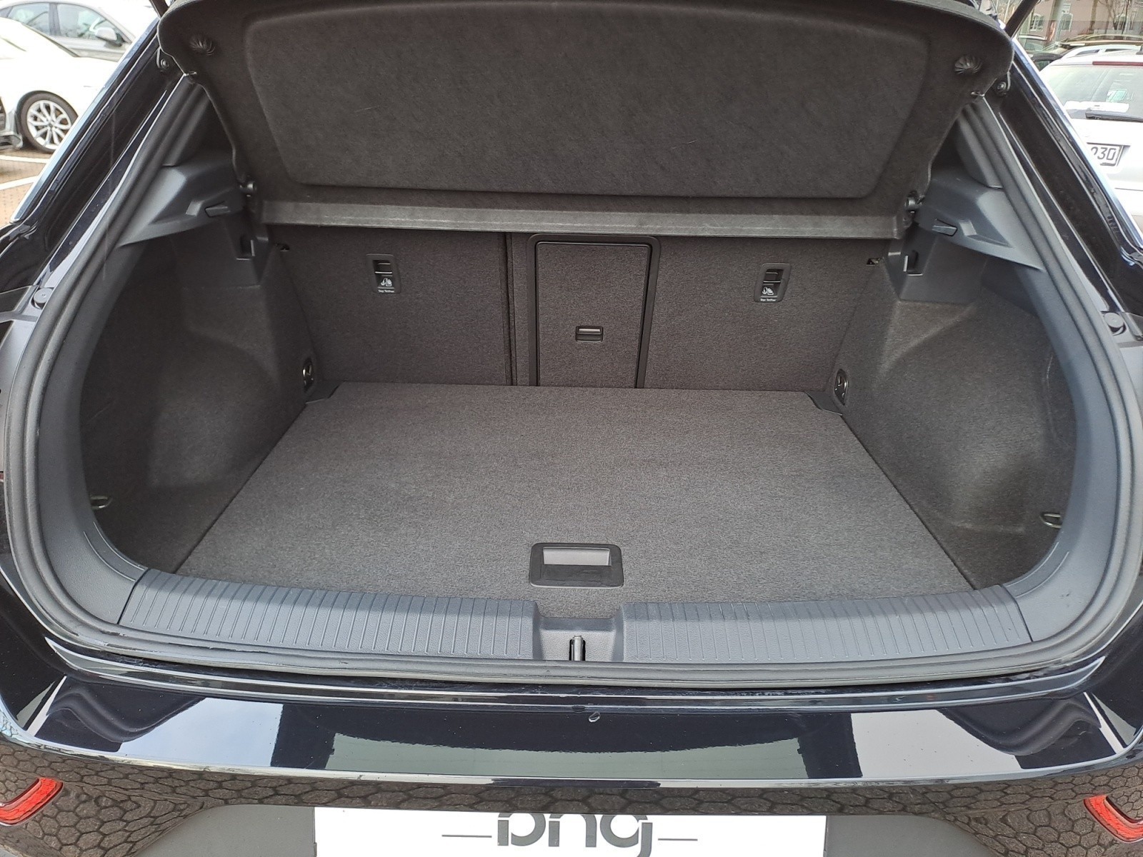 Volkswagen - T-Roc Life 1.5 l TSI OPF-DSG