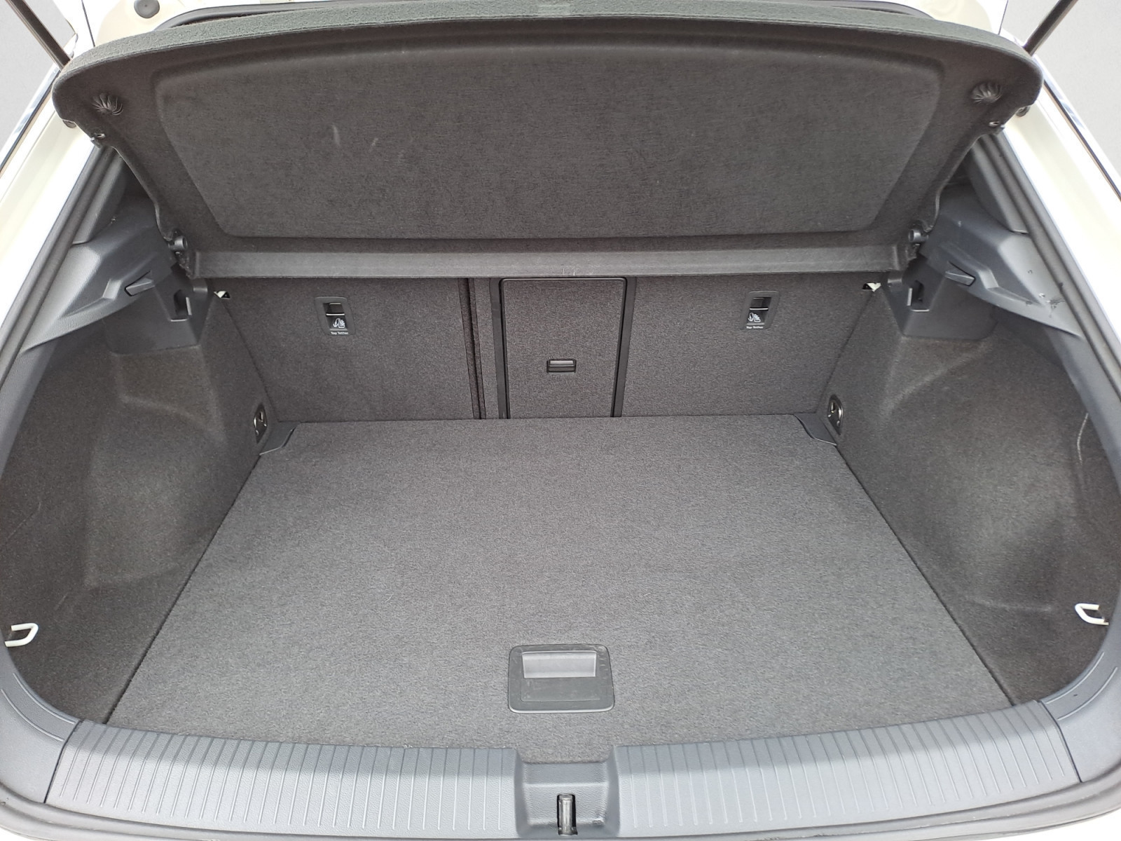 Volkswagen - T-Roc Life 1,5 TSI OPF DSG