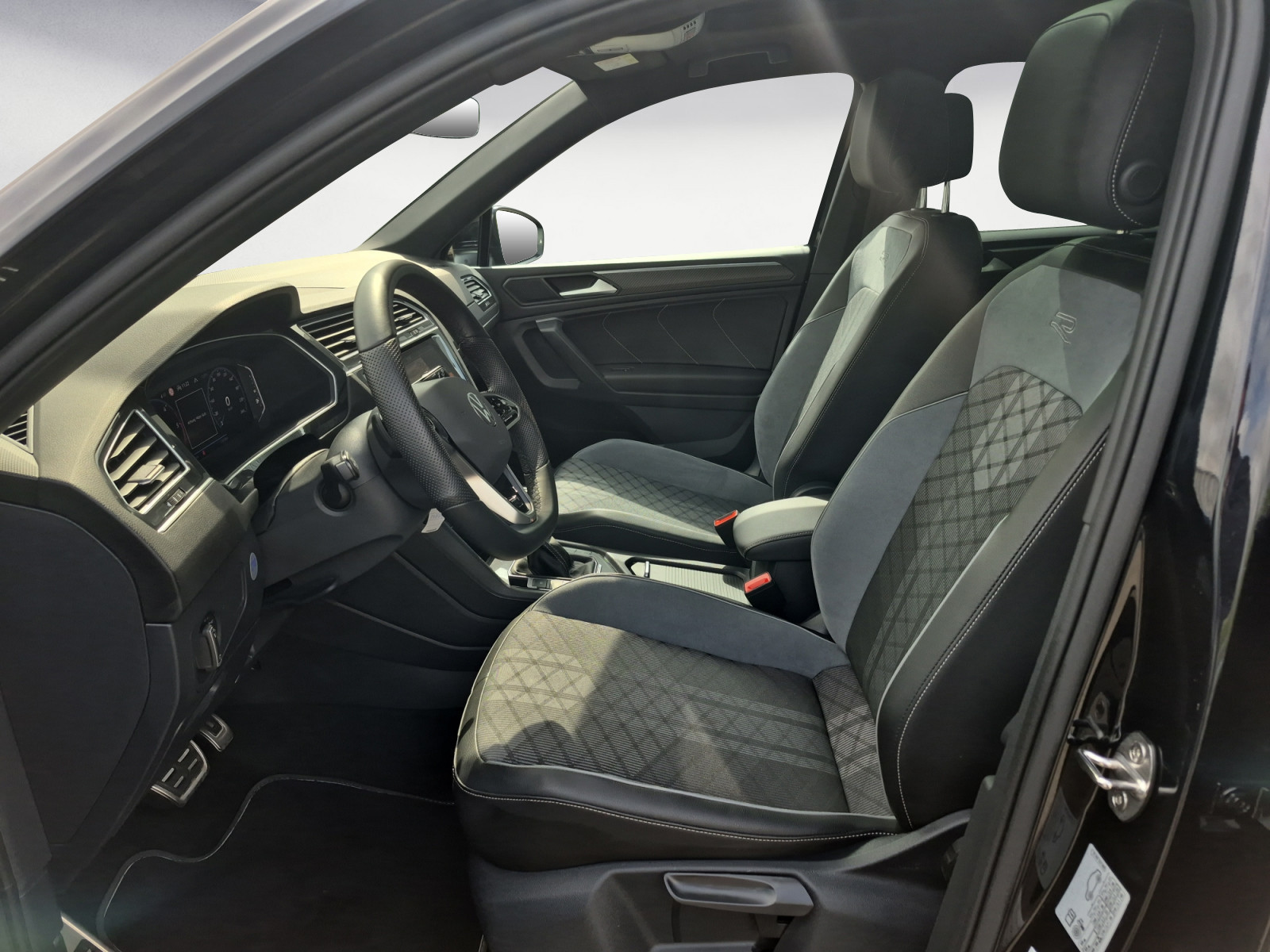 Volkswagen - Tiguan Allspace 2.0 TDI SCR 4Motion DSG R-Line