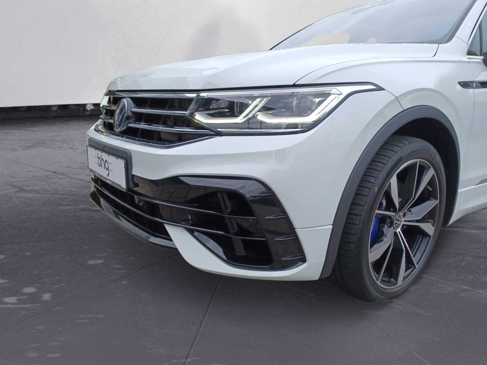 Volkswagen - Tiguan R 2.0 TSI 4Motion DSG