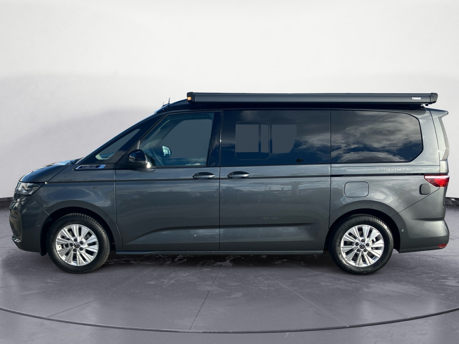Volkswagen - California Der neue California Beach Tou r 2,0 l TDI SCR Frontantrieb 7-Ga ng-DSG