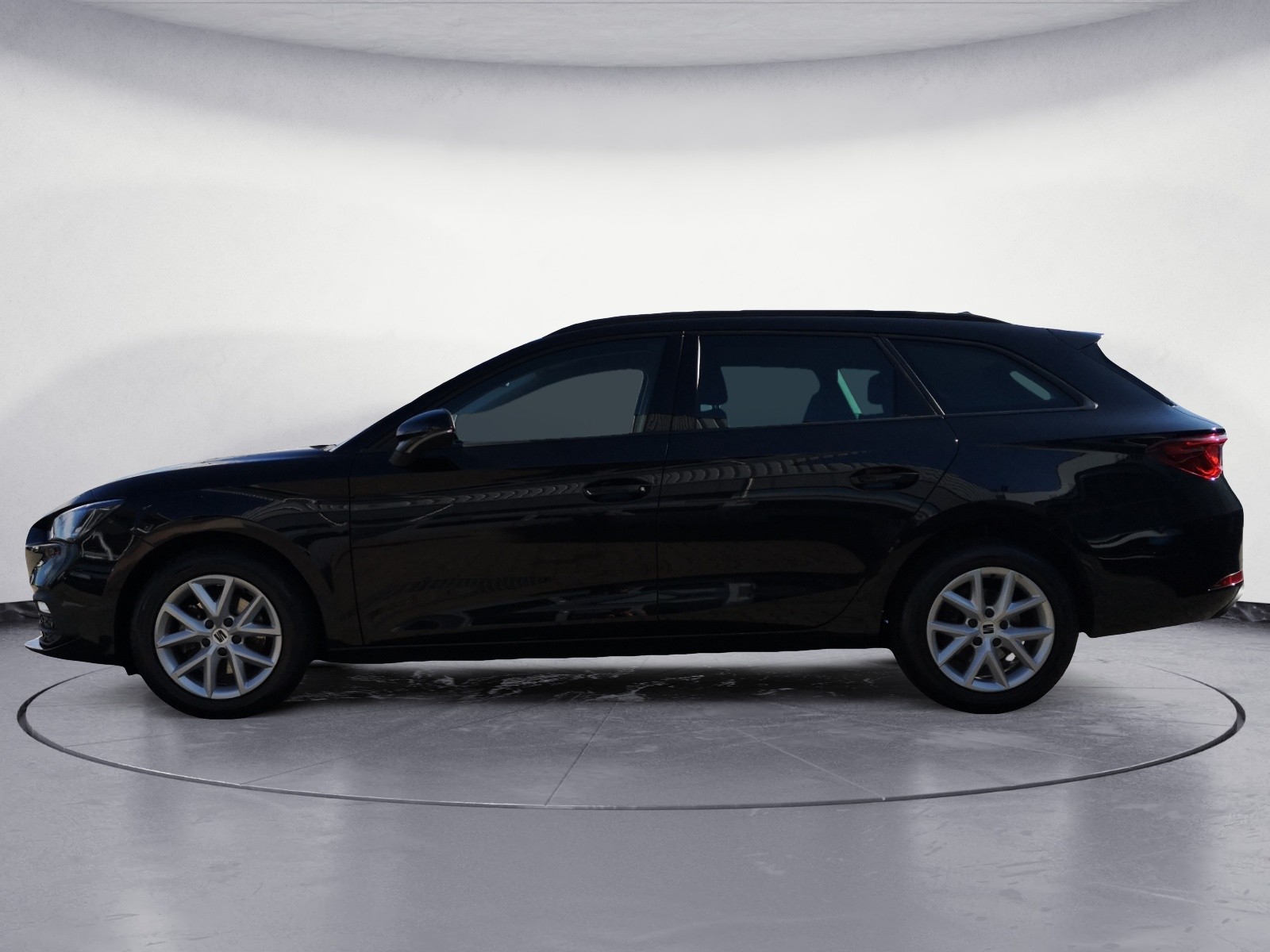 Seat - Leon Sportstourer 1.5 eTSI ACT DSG Style