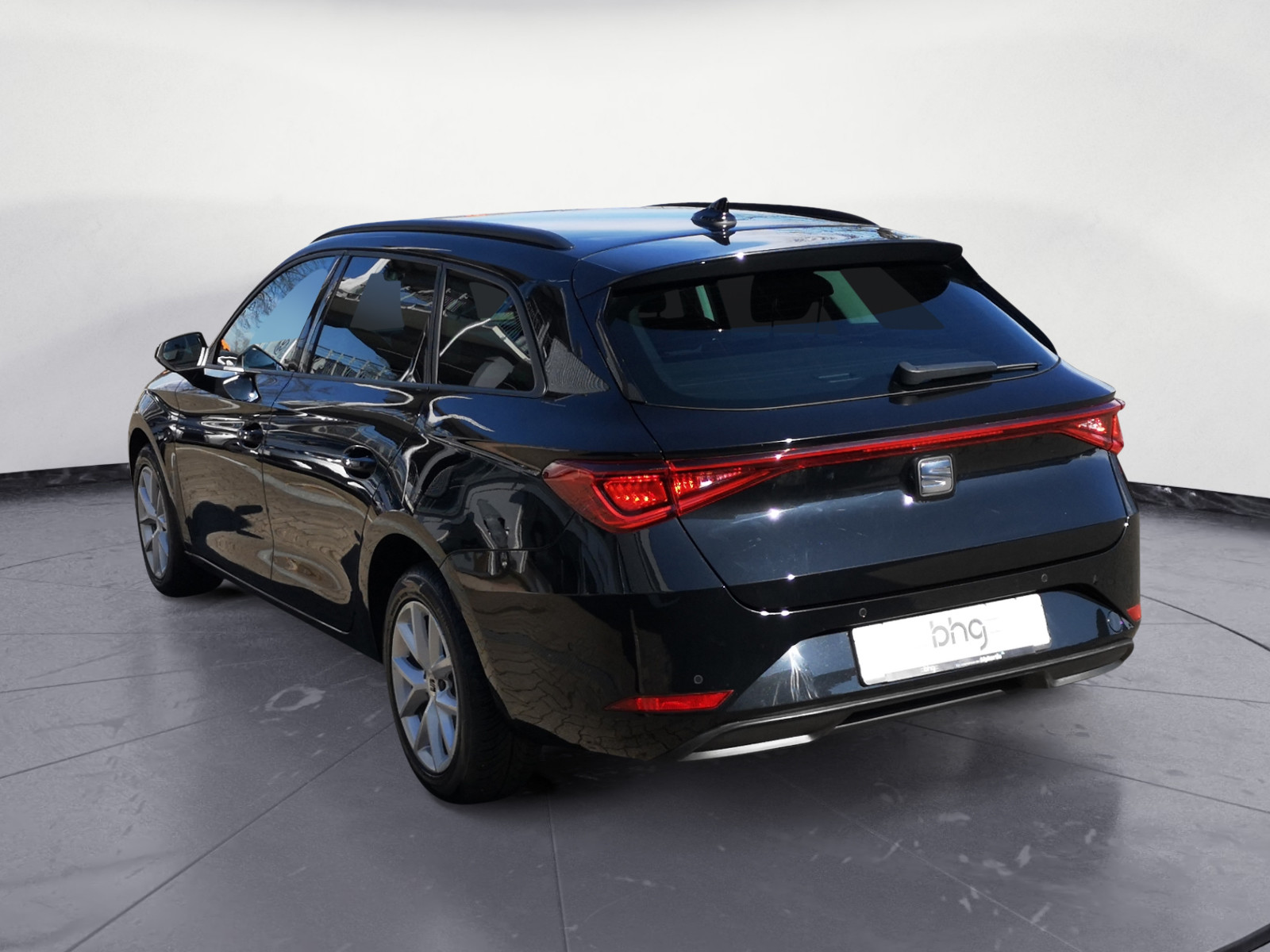 Seat - Leon Sportstourer 1.5 eTSI ACT DSG Style