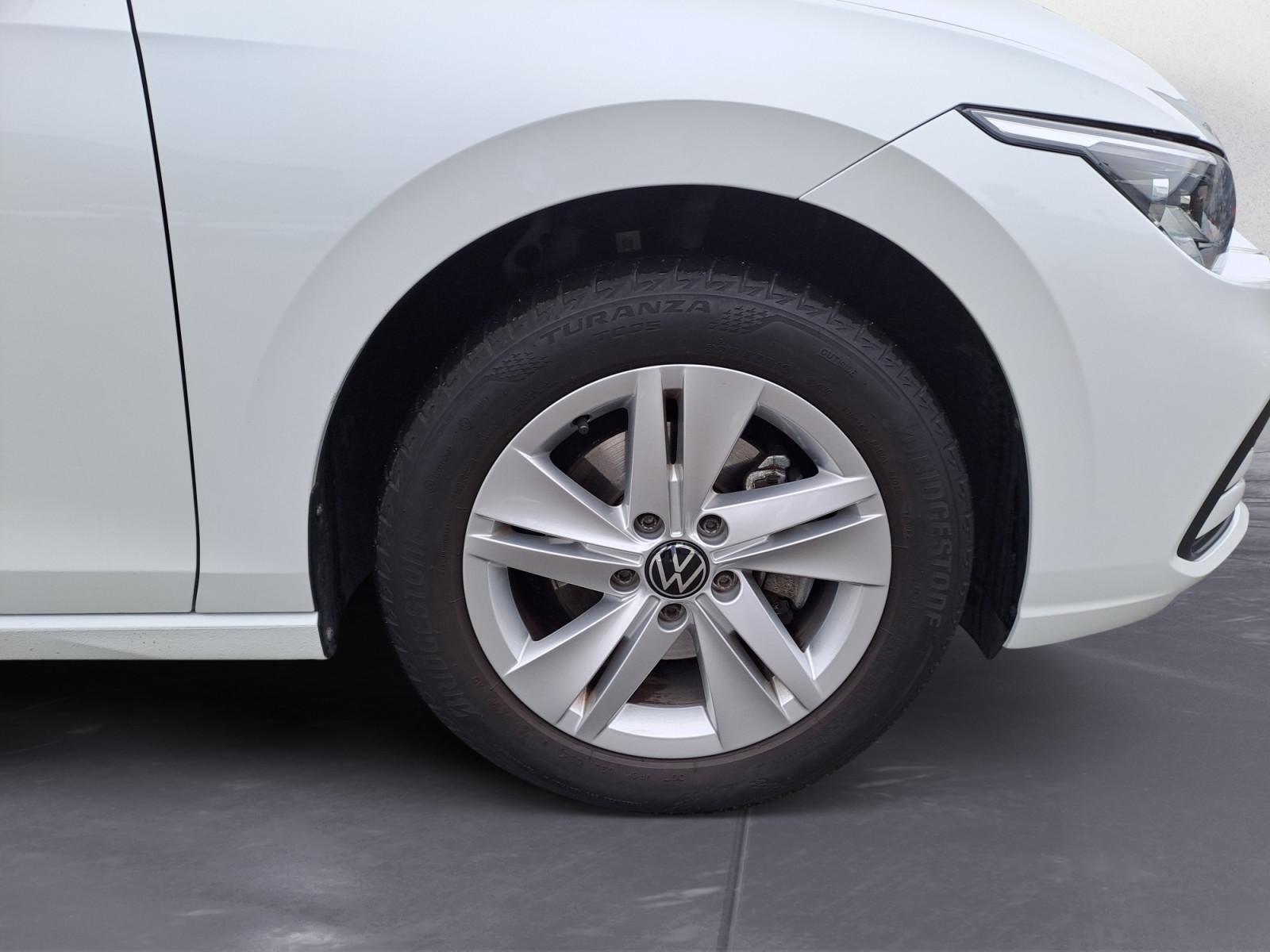Volkswagen - Golf 1.5 eTSI OPF DSG Life
