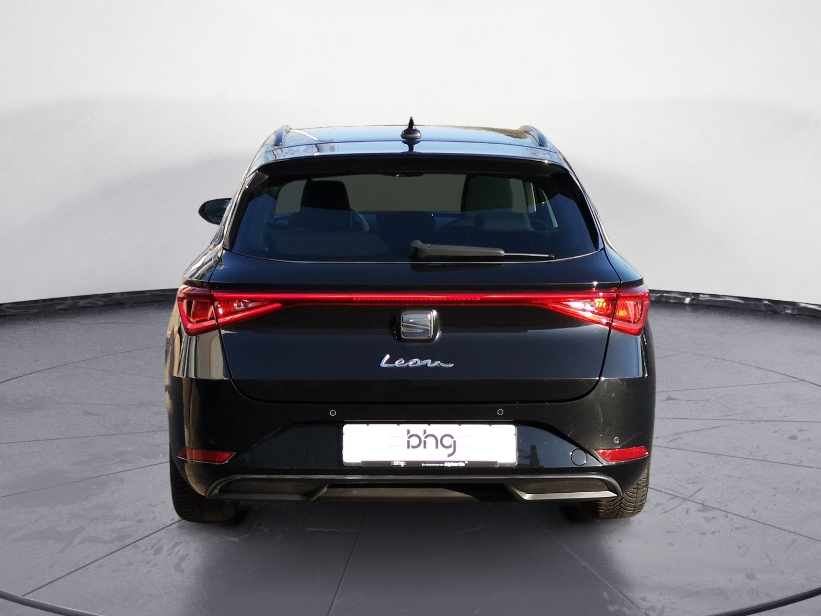 Seat - Leon Sportstourer 1.5 eTSI ACT DSG Style