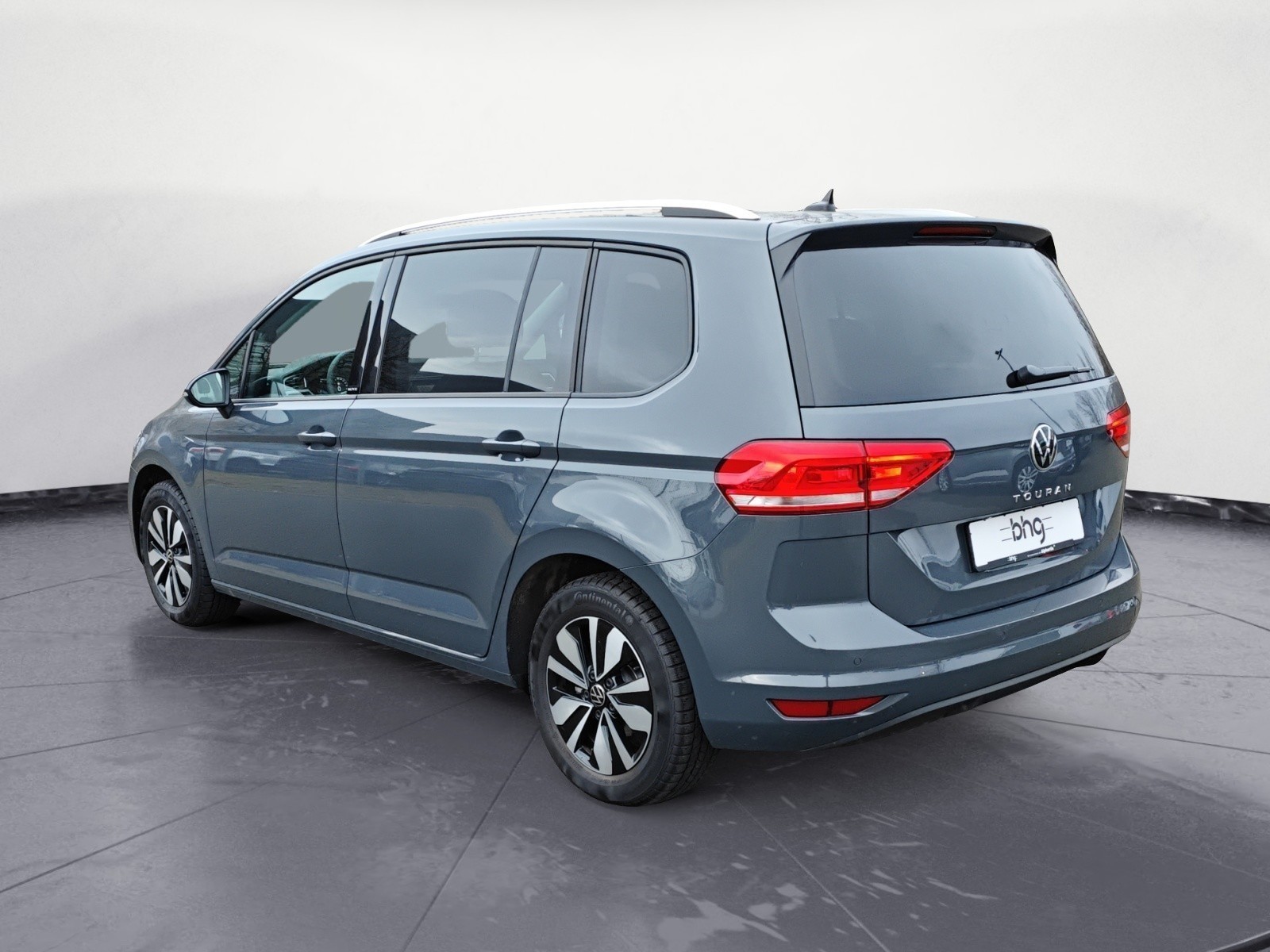 Volkswagen - Touran 1.5 TSI Move 7-Sitz; Navi, Verkehrszeich