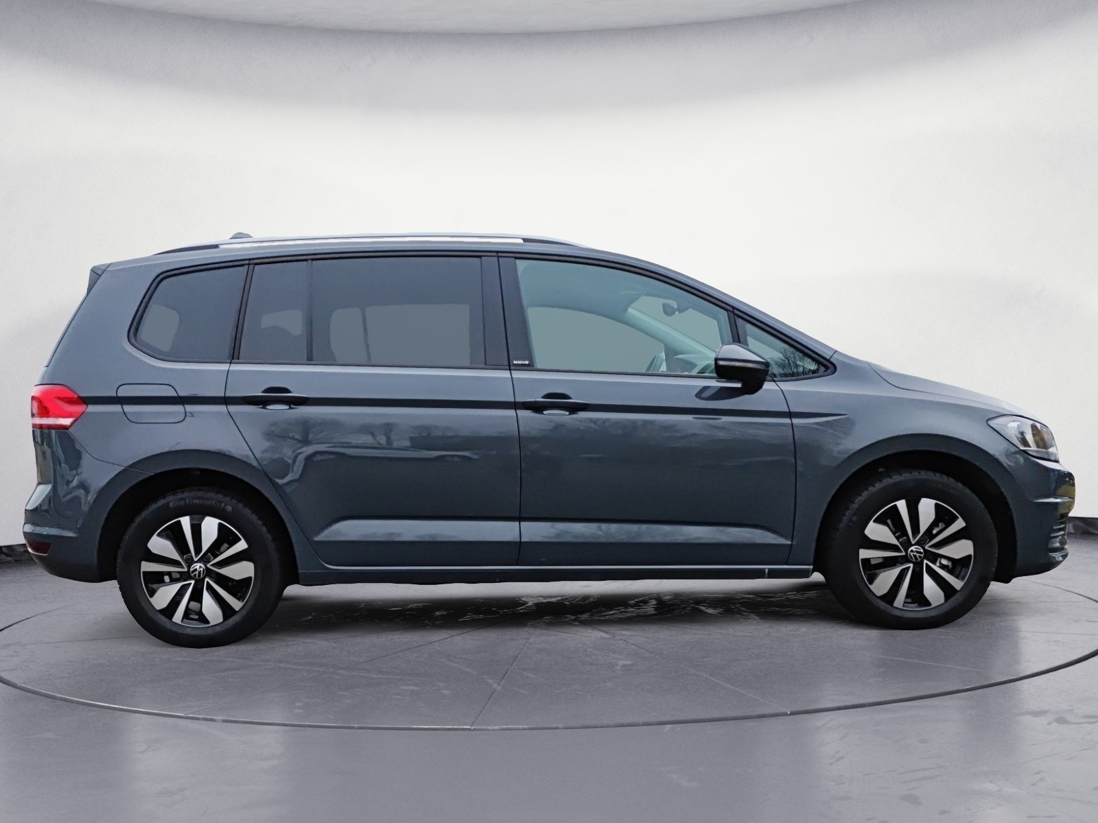 Volkswagen - Touran 1.5 TSI Move 7-Sitz; Navi, Verkehrszeich