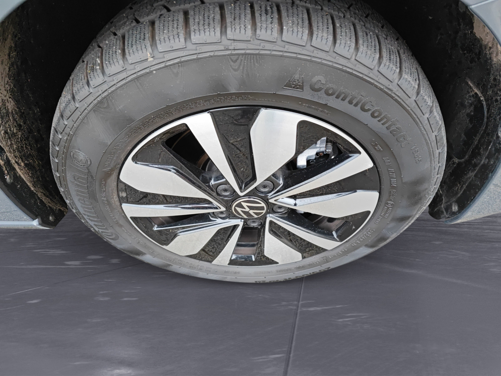 Volkswagen - Touran 1.5 TSI Move 7-Sitz; Navi, Verkehrszeich