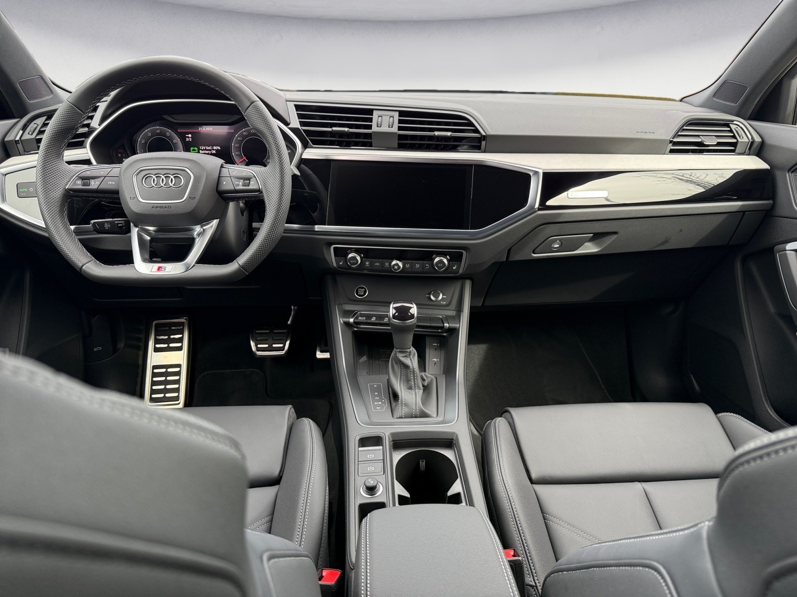 Audi - Q3 S line 45 TFSI quattro 180(245) kW(PS) S tronic