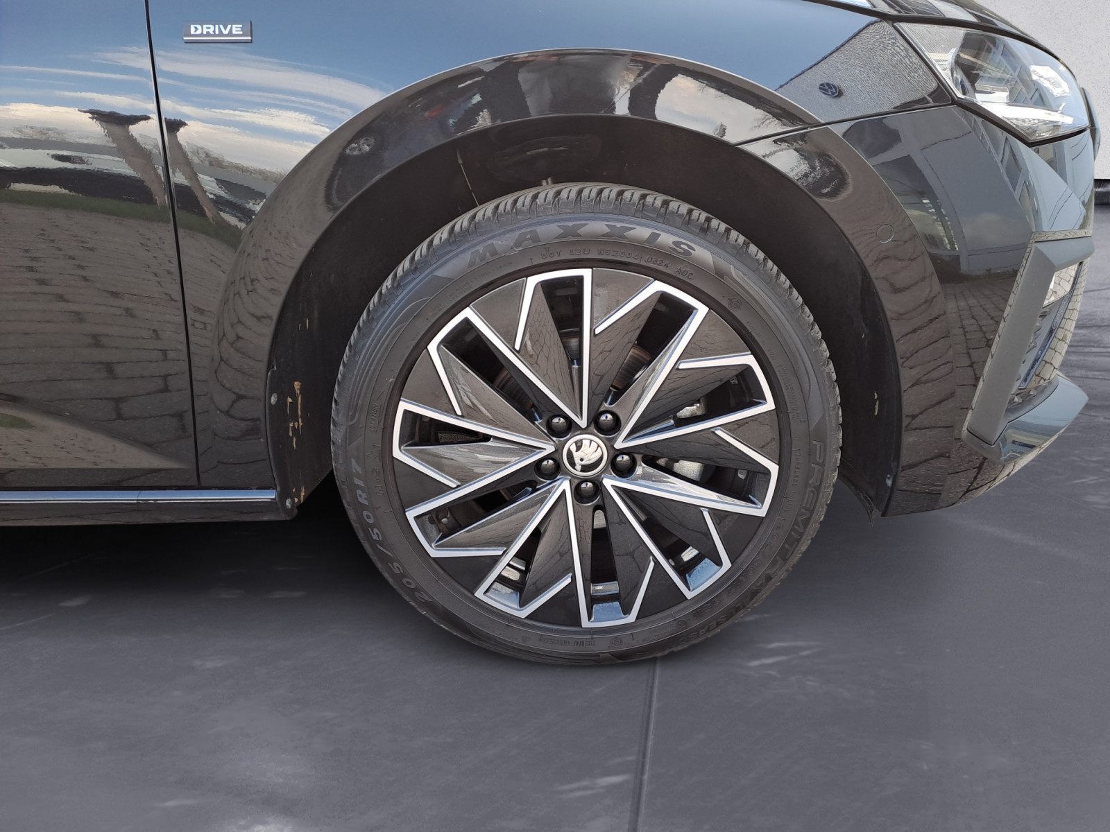 Skoda - Scala 1.0 TSI DSG *SELECTION*
