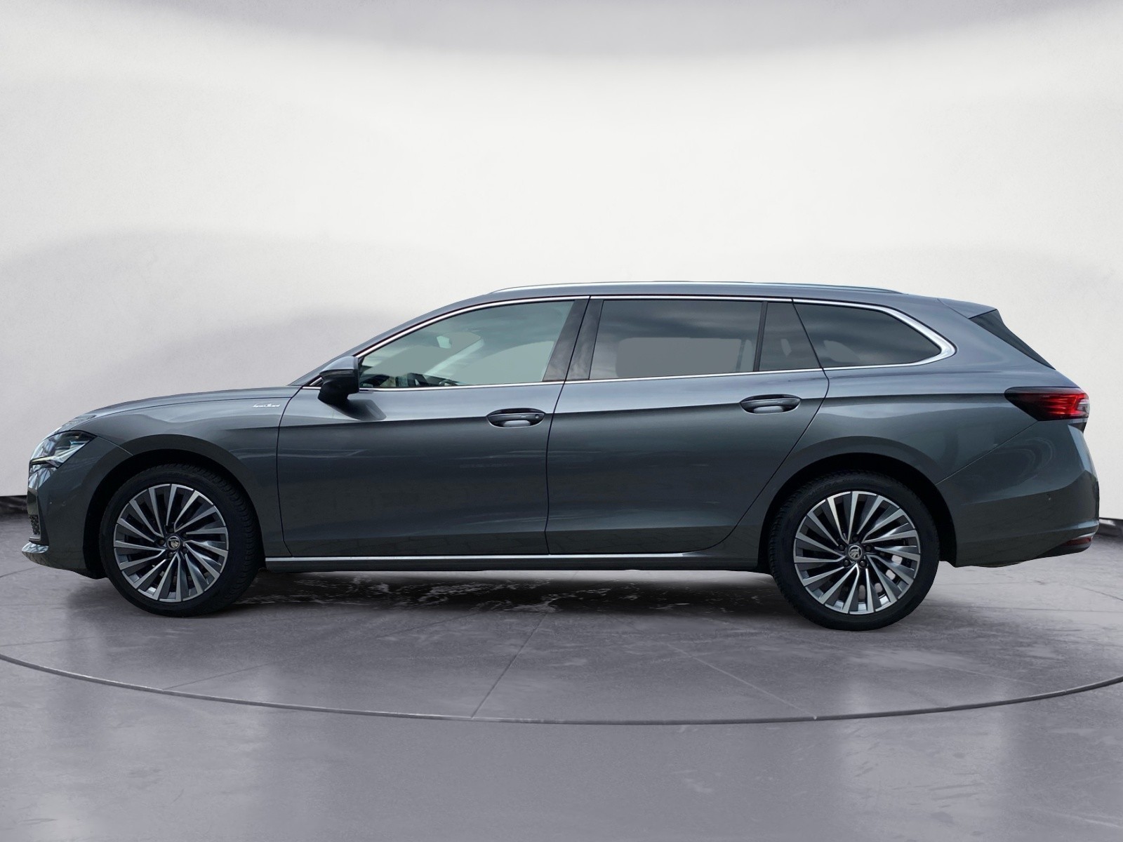 Skoda - Superb Combi 1.5 TSI DSG L&K