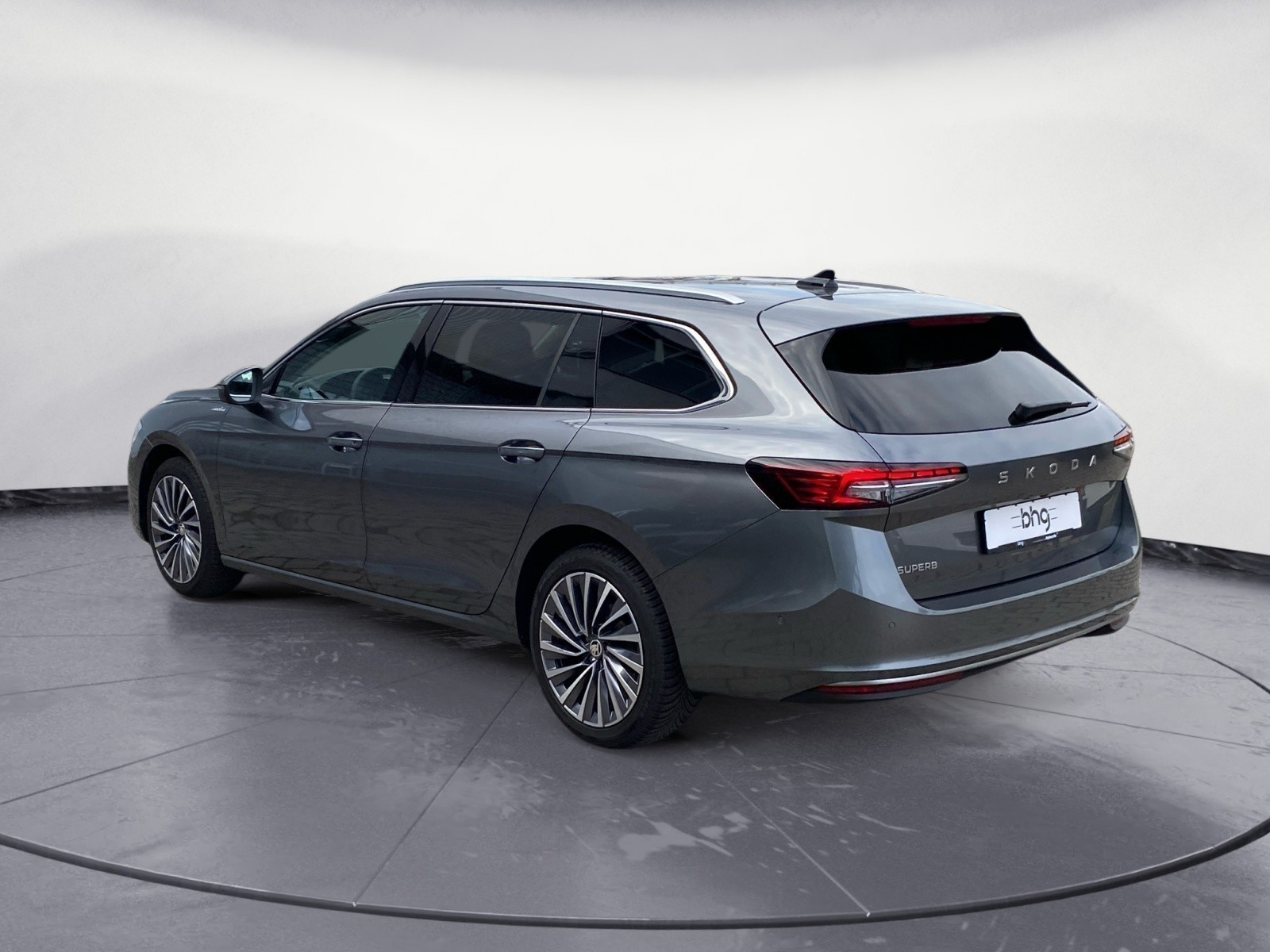 Skoda - Superb Combi 1.5 TSI DSG L&K