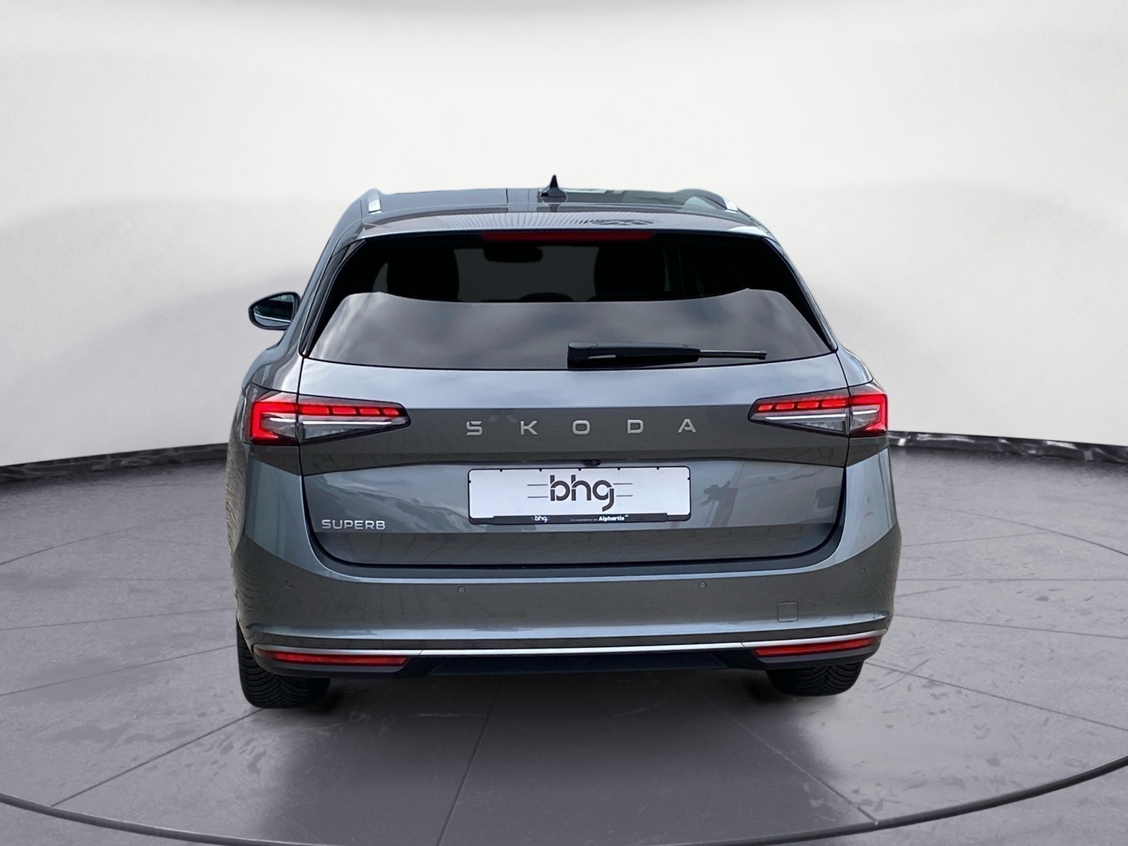 Skoda - Superb Combi 1.5 TSI DSG L&K