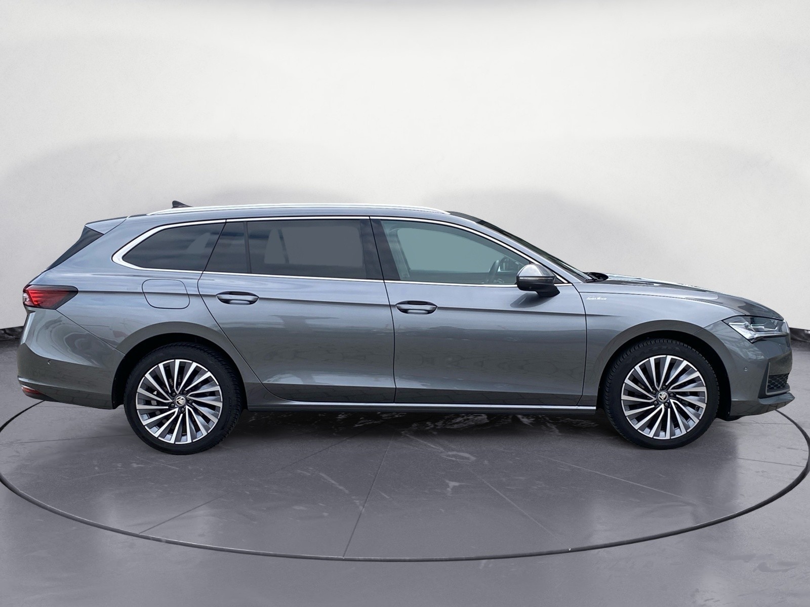 Skoda - Superb Combi 1.5 TSI DSG L&K
