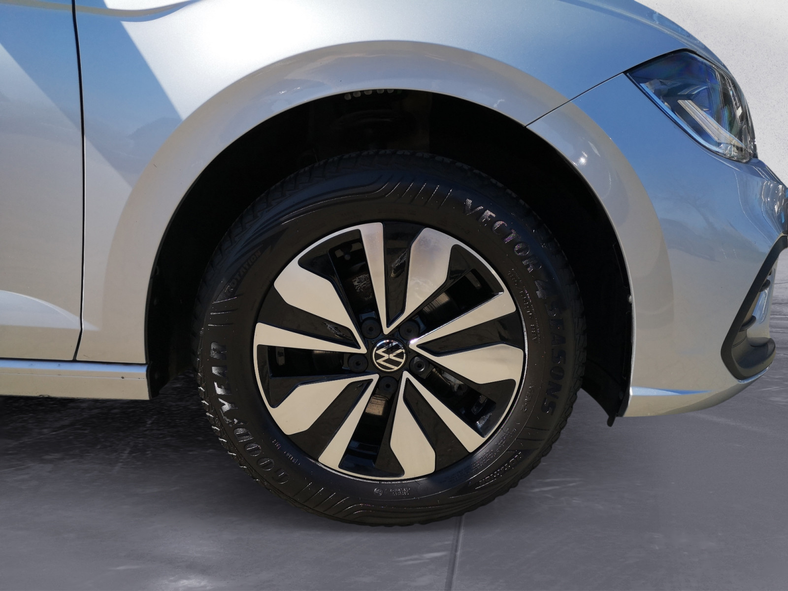 Volkswagen - Polo 1.0 TSI Move DSG