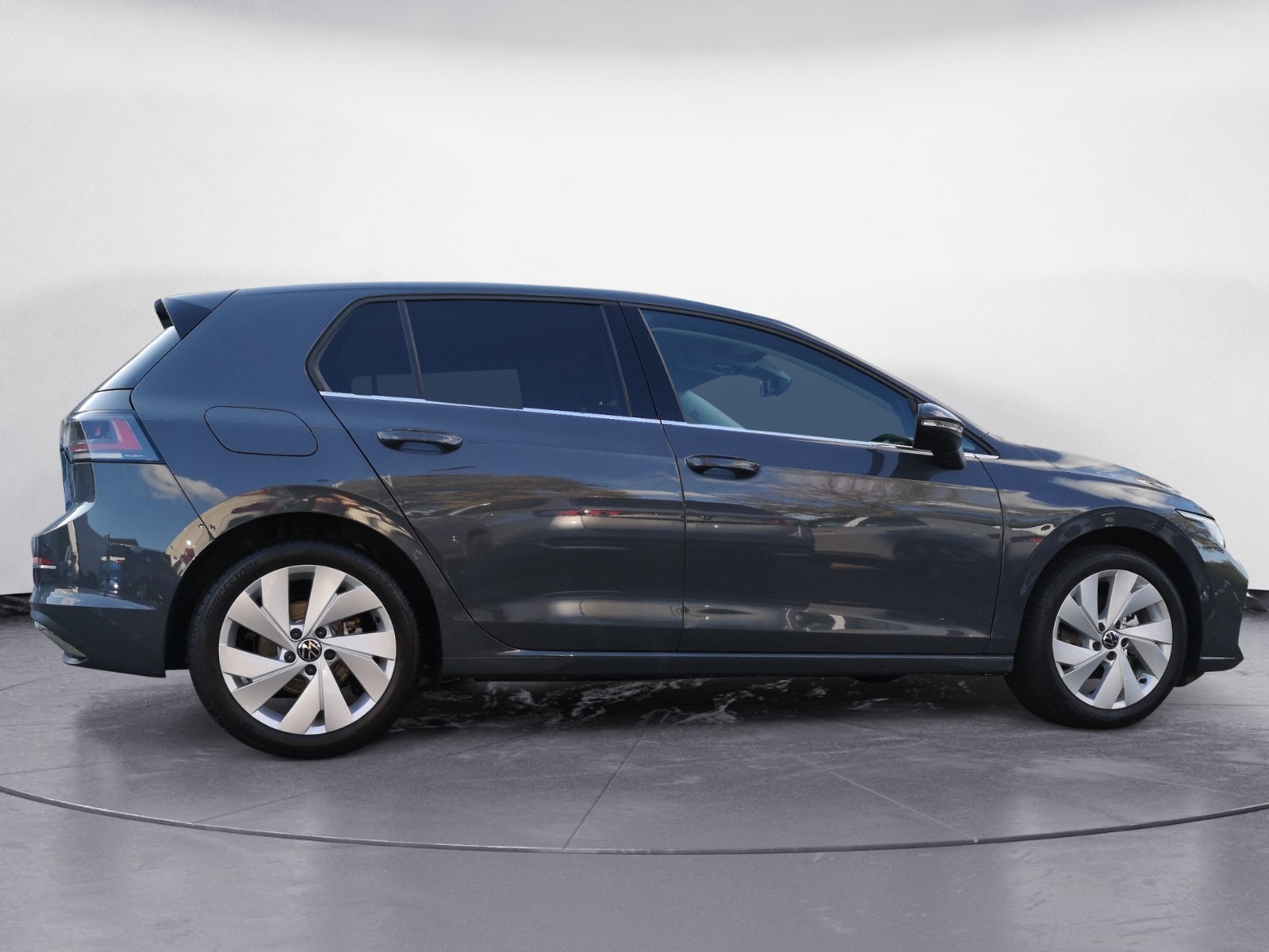 Volkswagen - Golf Style 2,0 l TDI SCR   7-Gang-Doppelkupplungsgetriebe DSG
