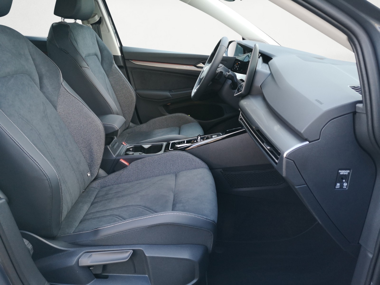 Volkswagen - Golf Style 2,0 l TDI SCR   7-Gang-Doppelkupplungsgetriebe DSG