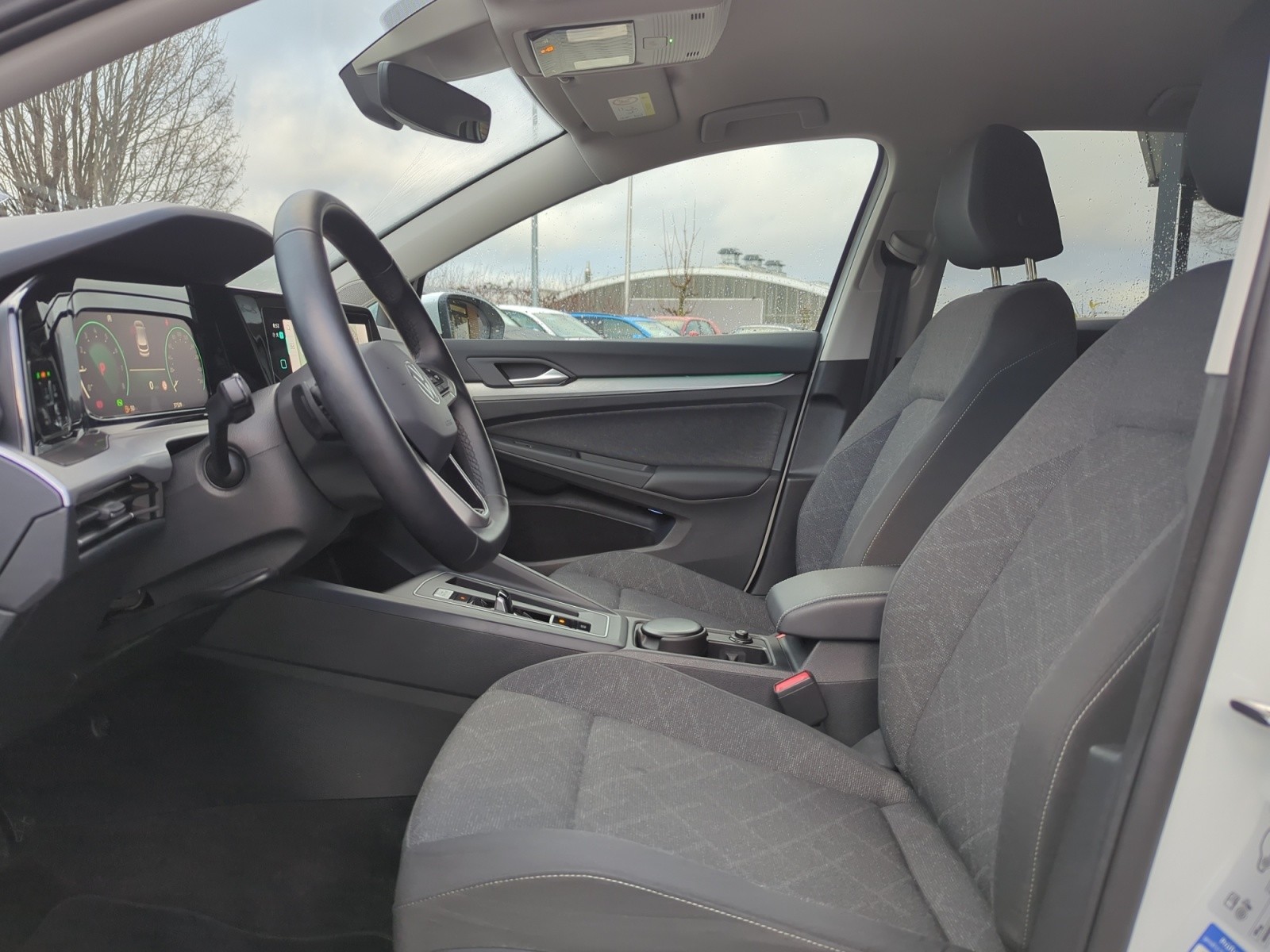 Volkswagen - Golf Life 1,5 eTSI OPF DSG