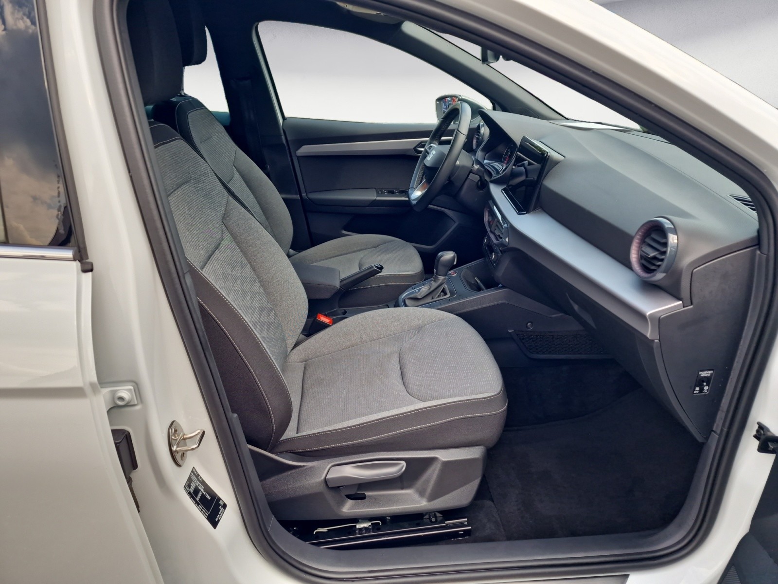 Seat - Ibiza 1.0 TSI S&S DSG XCELLENCE
