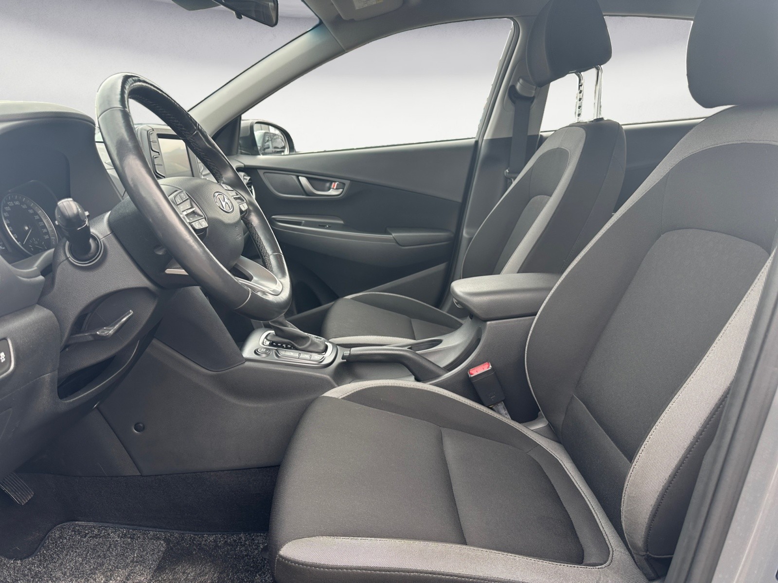 Hyundai - Kona 1.6 T-GDI DCT Trend