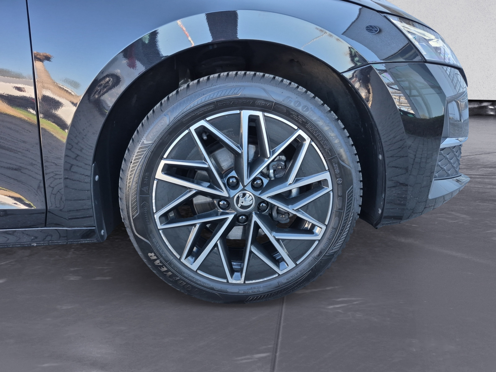 Skoda - Octavia Combi 2.0 TDI DSG Selection