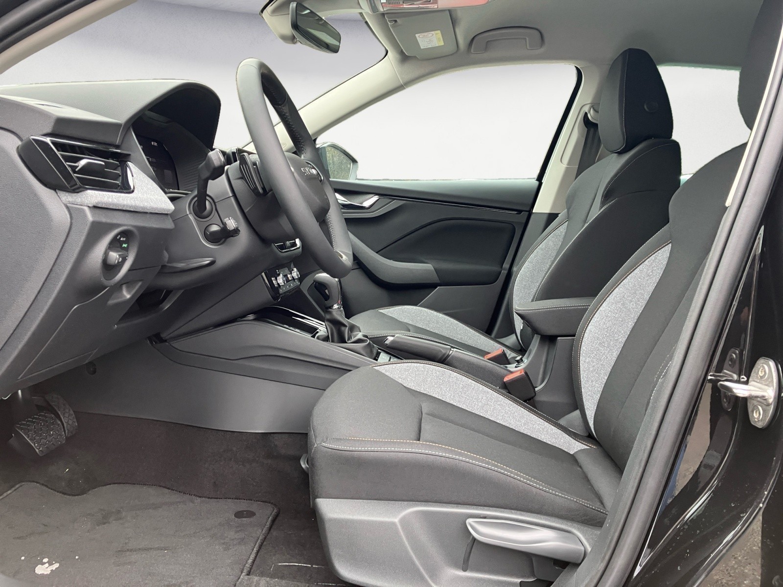 Skoda - Scala Tour 1,0 TSI 7-Gang-DSG