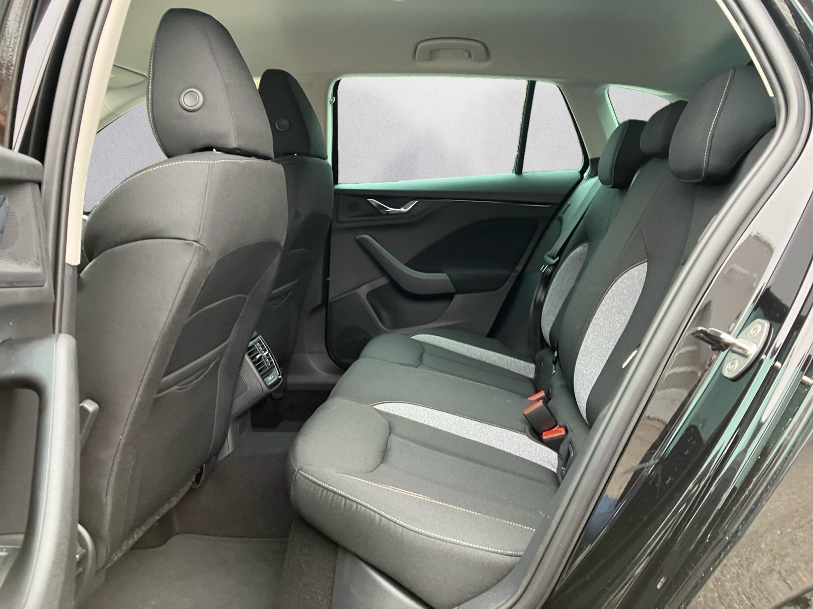Skoda - Scala Tour 1,0 TSI 7-Gang-DSG