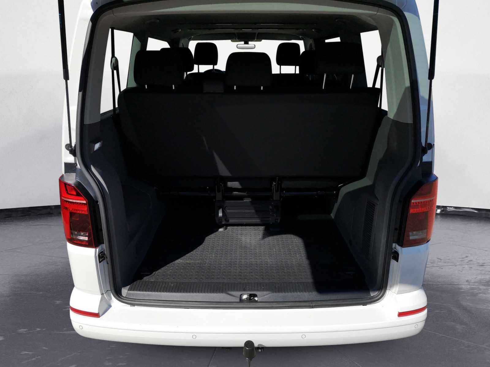 Volkswagen - T6.1 Caravelle T6 .1 2.0 TDI DSG Comfortline