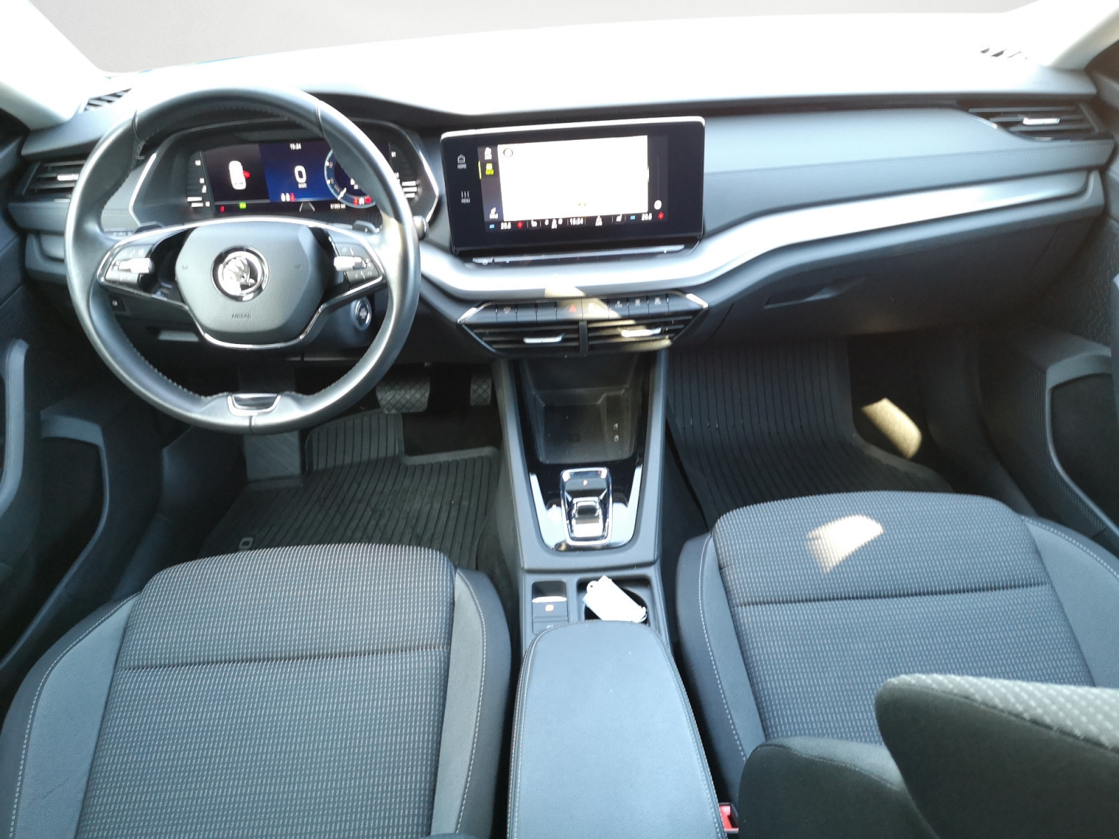 Skoda - Octavia Combi 1.5 TSI e-TEC DSG Ambition