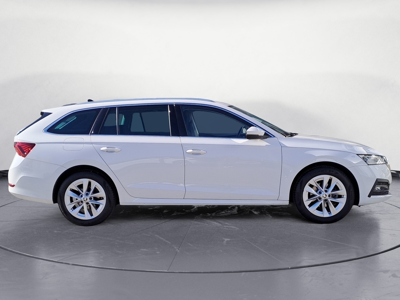 Skoda - Octavia Combi 2.0 TDI DSG Style