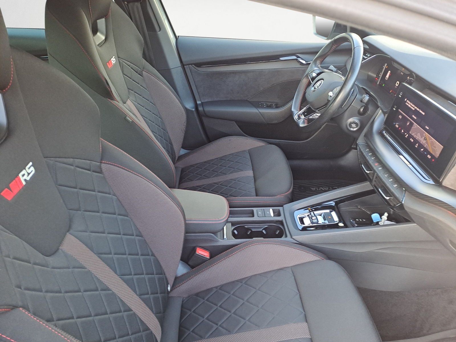 Skoda - Octavia Combi 1.4 TSI iV DSG RS First Edition