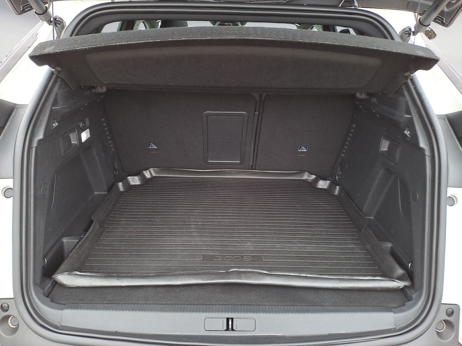 Peugeot - 3008 BlueHDi 180 Stop & Start EAT6 GT