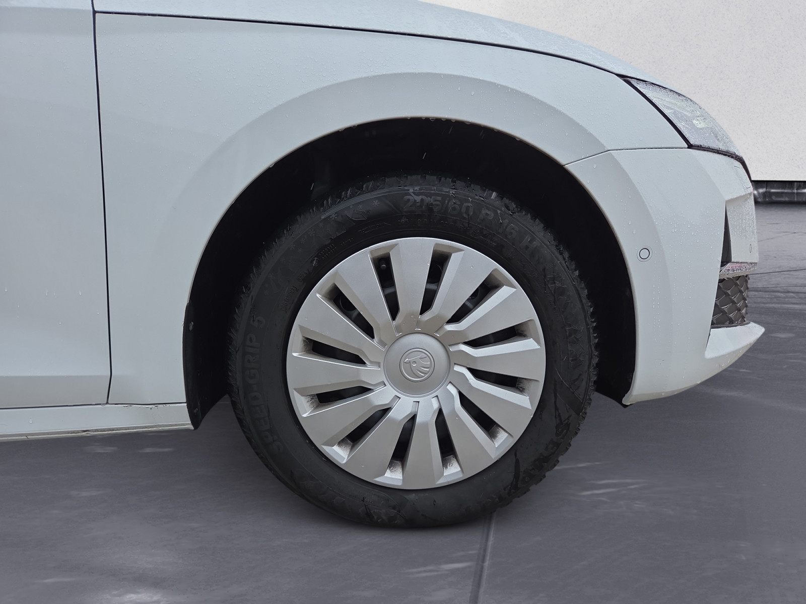 Skoda - Octavia Combi TOUR 2,0 TDI 7-Gang-DSG