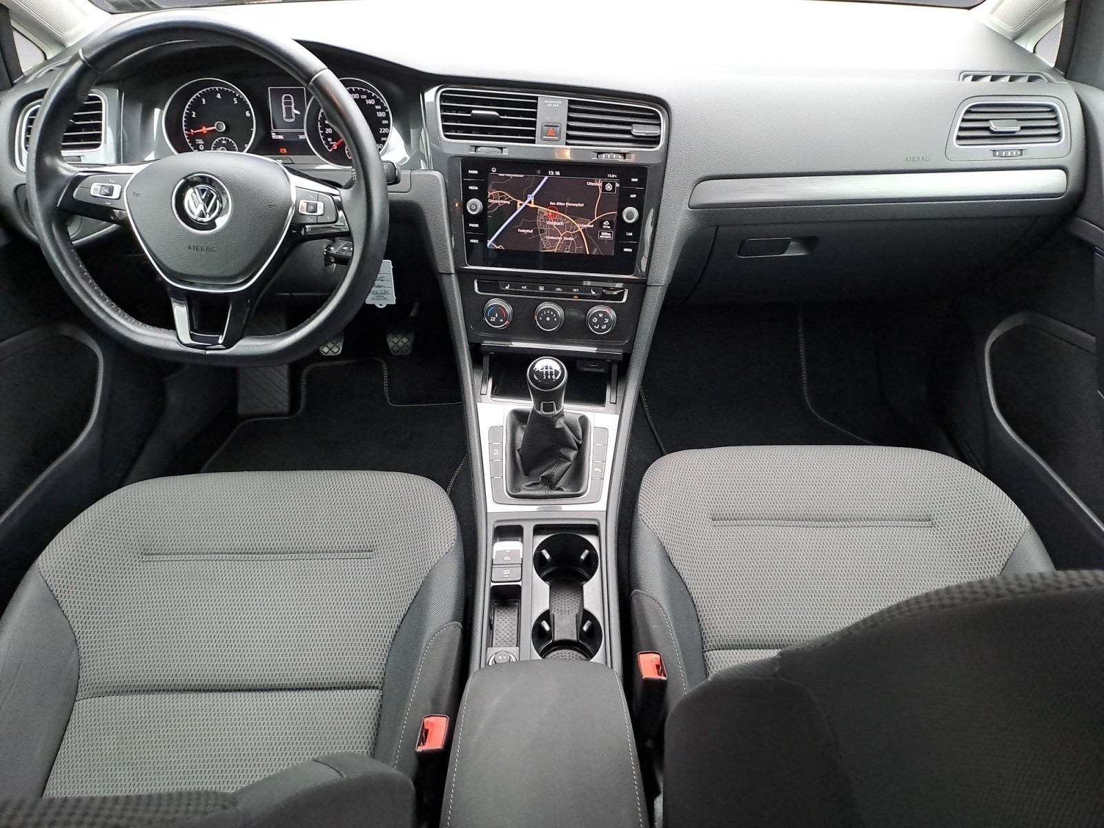 Volkswagen - Golf 1.0 TSI *COMFORTLINE*