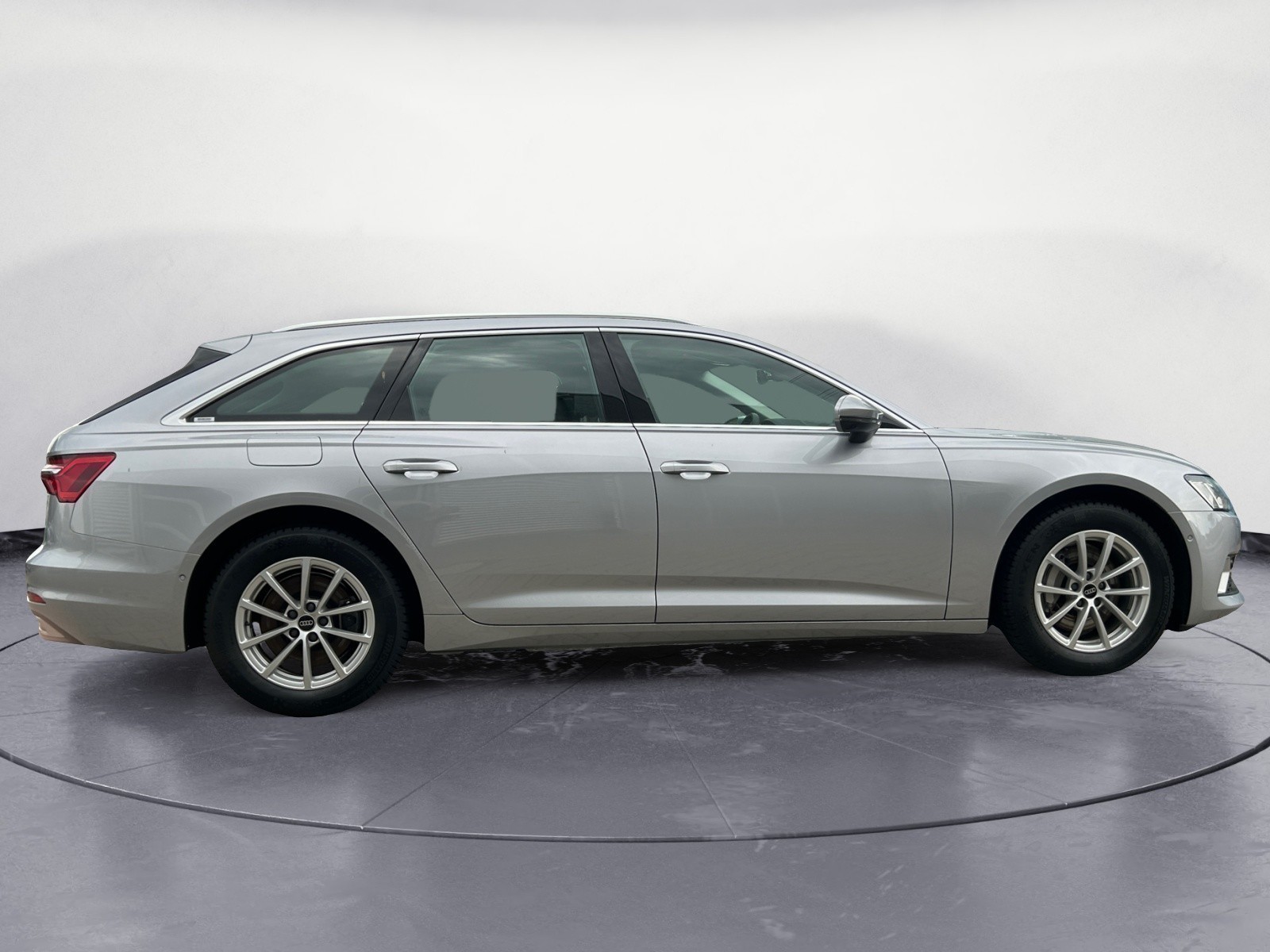 Audi - A6 Avant 45 TFSI S tronic advanced