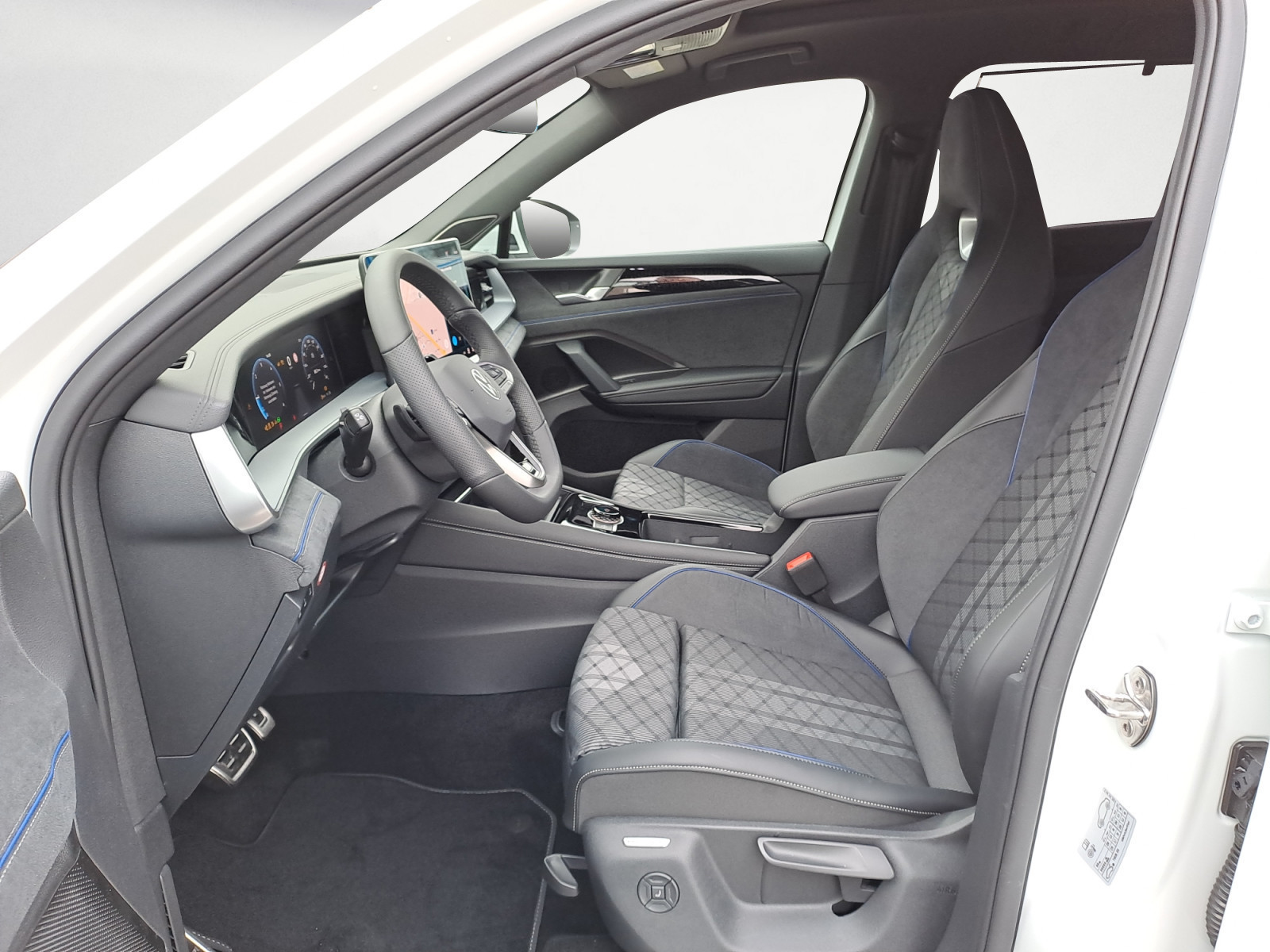 Volkswagen - Tayron R-Line 2,0 l TDI SCR 4MOTION  7-Gang-Doppelkupplungsgetrie be DSG