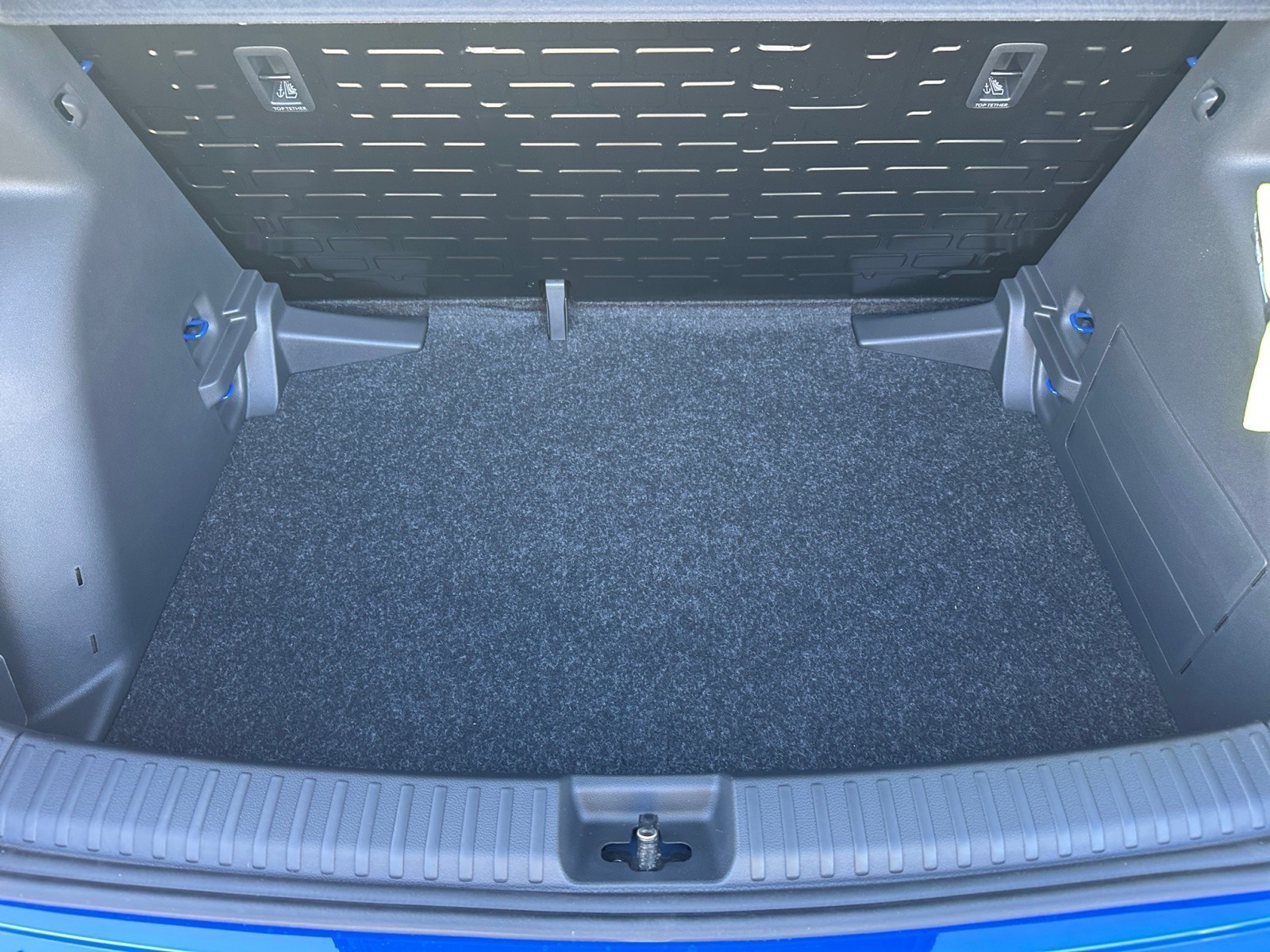 Skoda - Fabia Essence 1,0 MPI 5-Gang-Schaltgetriebe