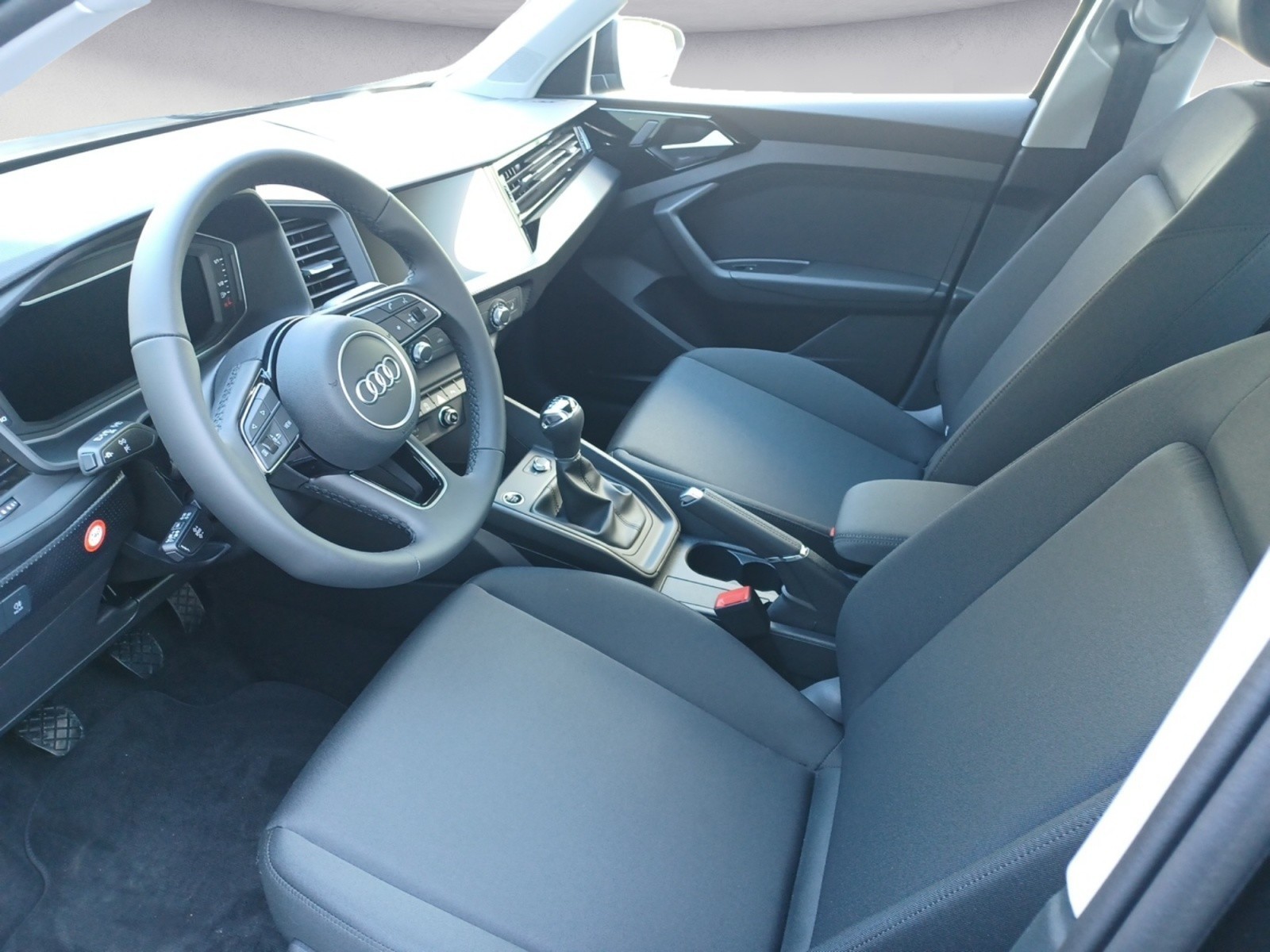 Audi - A1 Sportback advanced 25 TFSI 70(95 ) kW(PS) Schaltgetriebe