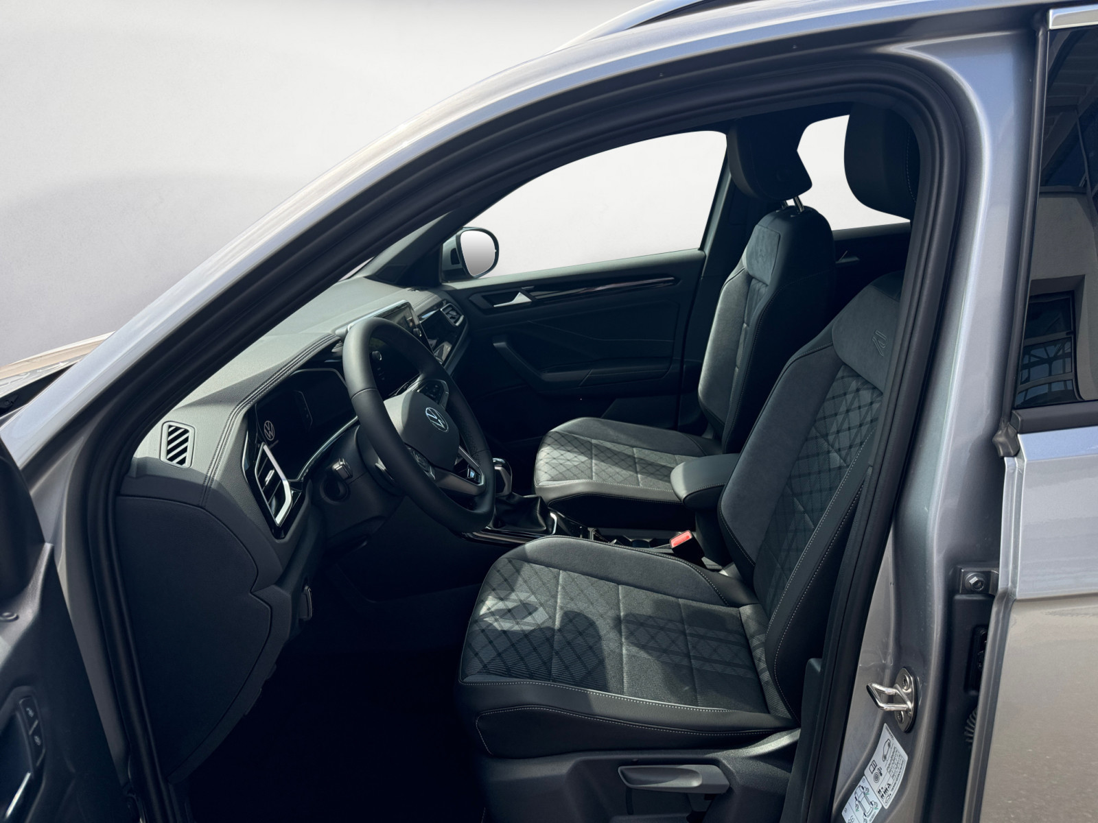 Volkswagen - T-Roc R-Line 1.5 l TSI OPF 7-Gang-DSG